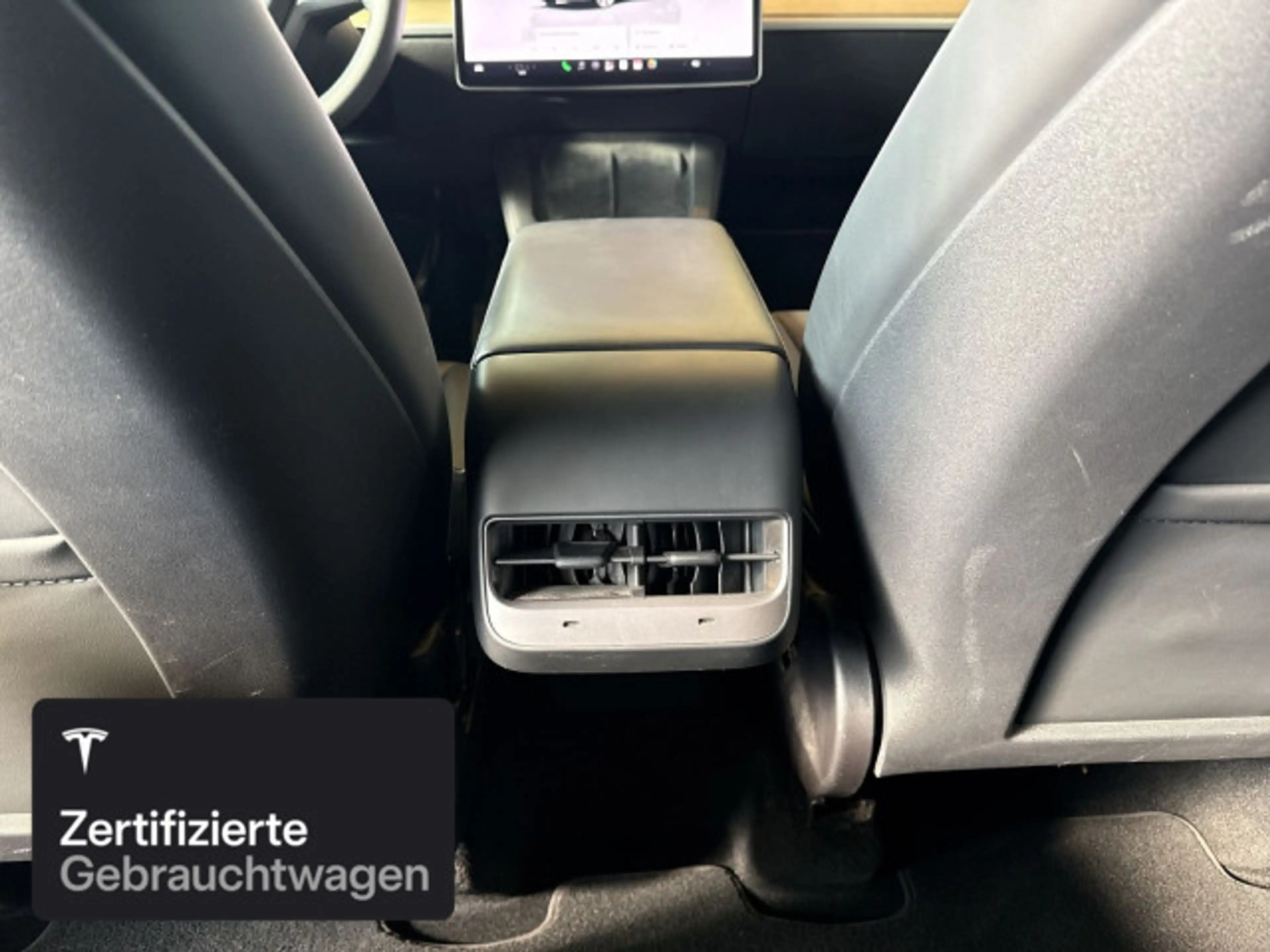 Tesla Model Y Rear-Wheel Drive — photo 13
