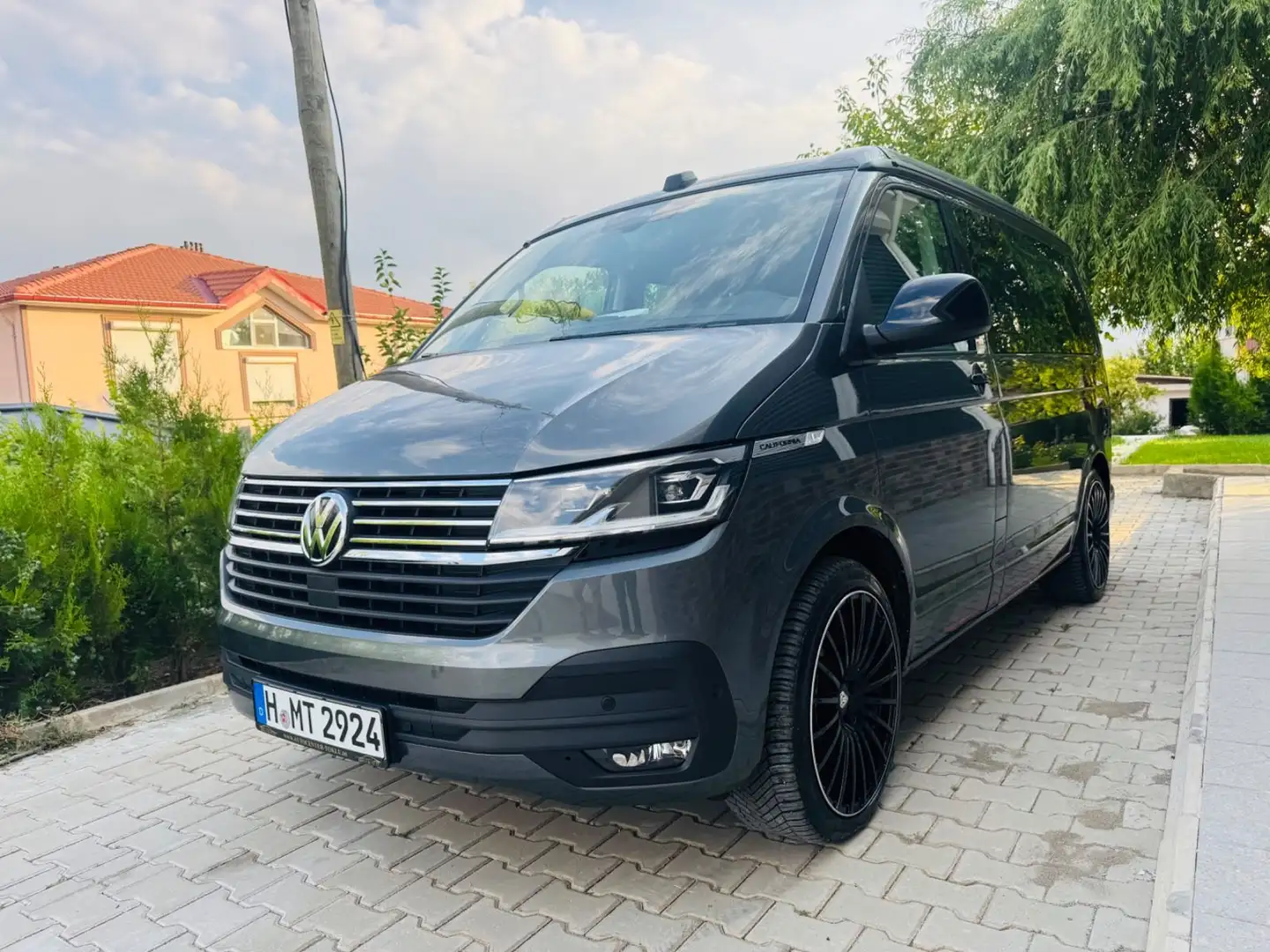 Volkswagen T6 California 2.0TDI EDITION 4M STHZ AHK LED Grigio - 1