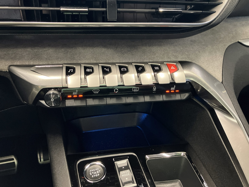 Peugeot 5008 1.5 BlueHDi 130 GT ACC+LED+Navi+Panorama+SHZ — photo 12