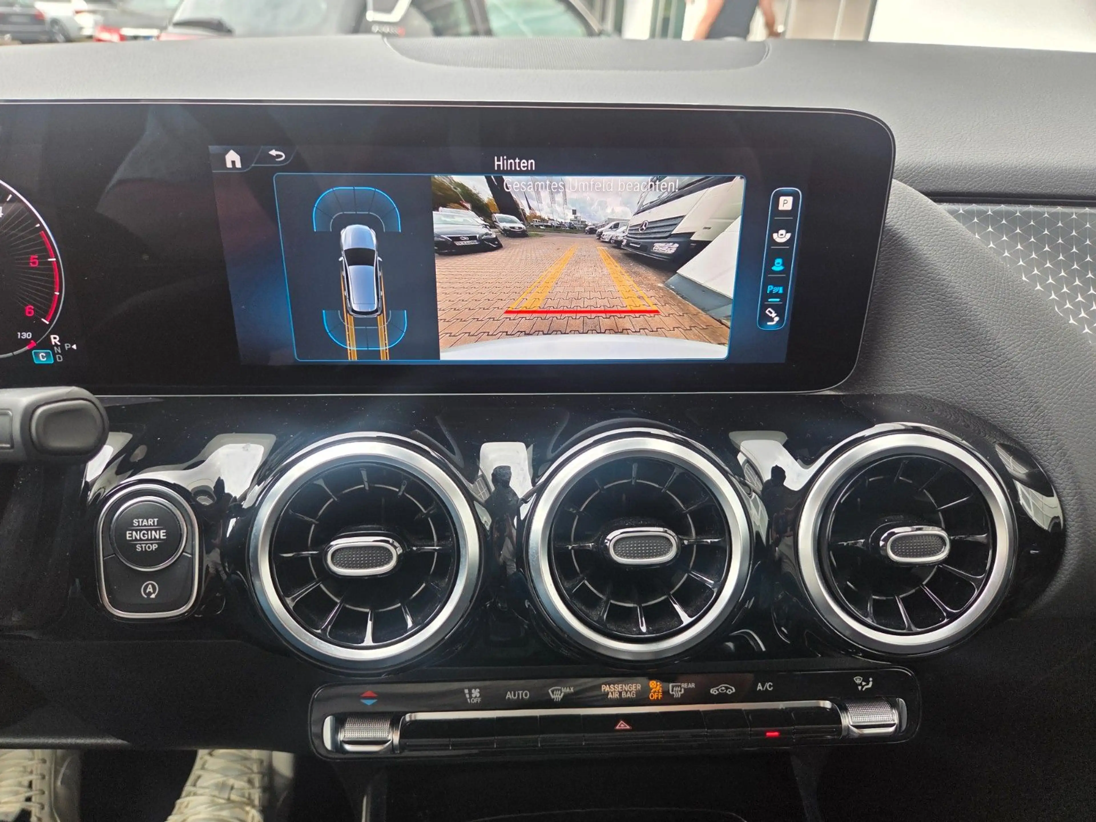 Mercedes-Benz B 200 d Autom./1.HD/MWST/S-HEFT/NAVI/CAM/AHK/LED — photo 15