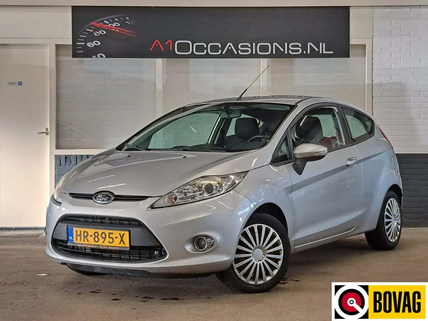 Ford Fiesta 1.25 Ghia Zilver - 1