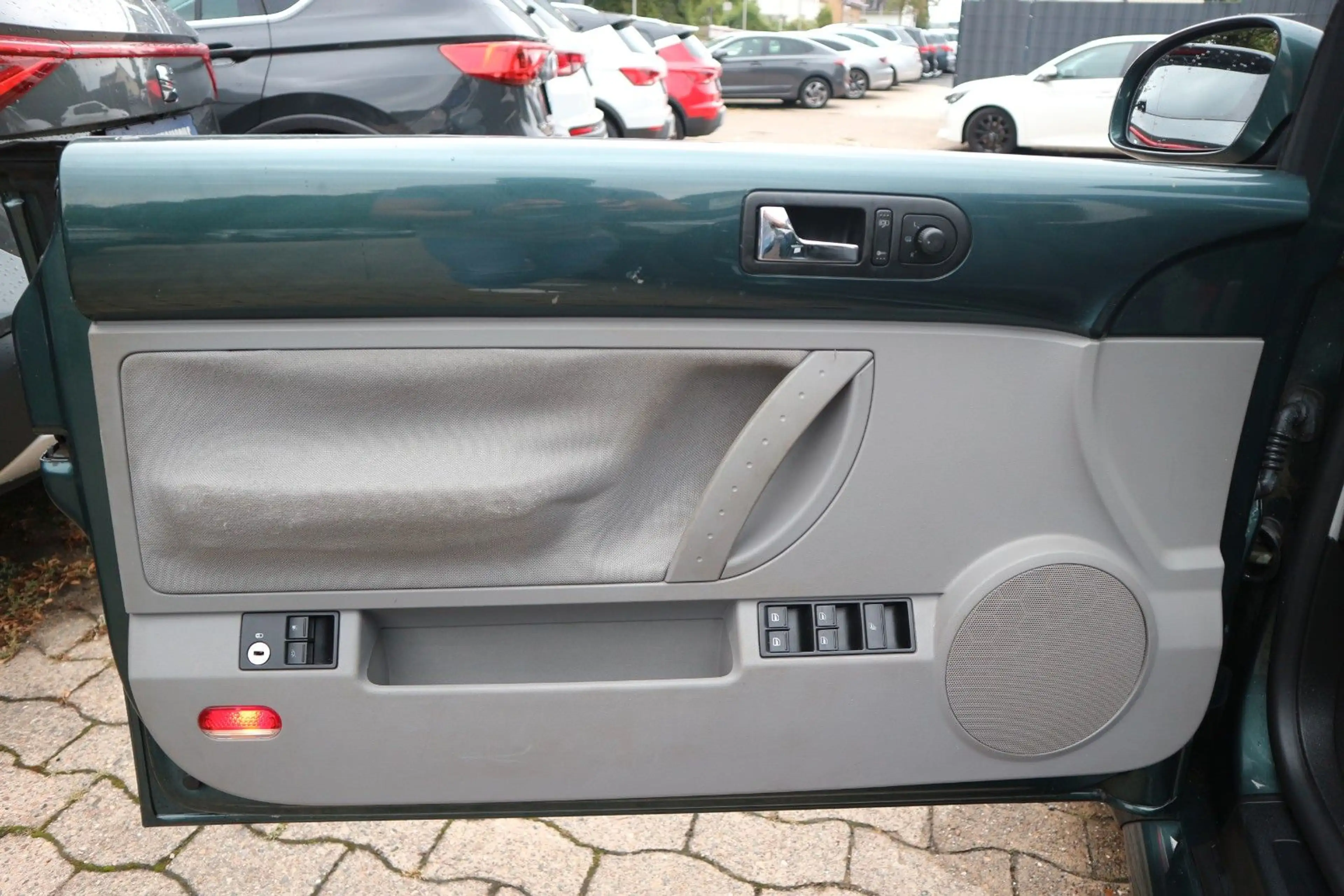 Volkswagen New Beetle Cabriolet 1.4 *KLIMA | SHZ | HU/AU BIS 08/2028* — photo 14