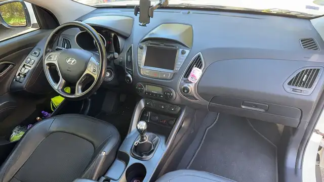 Hyundai ix35 view 10