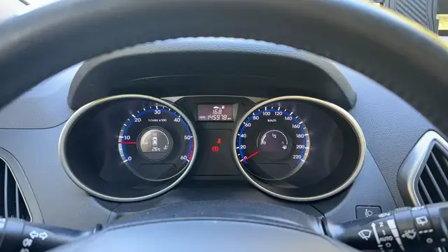 Hyundai ix35 view 12