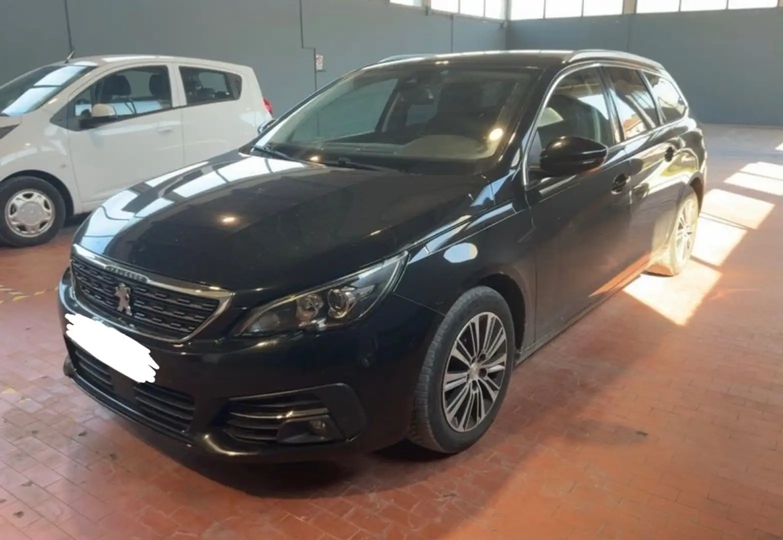 Peugeot 308 308 BlueHDi 130 S&S SW Allure Zwart - 1