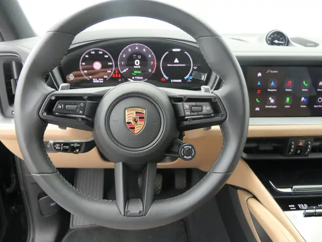 Porsche Cayenne view 13