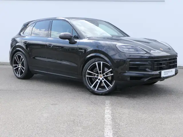 Porsche Cayenne view 5
