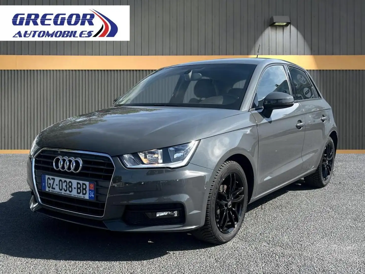 Audi A1 1.0 TFSI SPORT 95CH Gris - 1