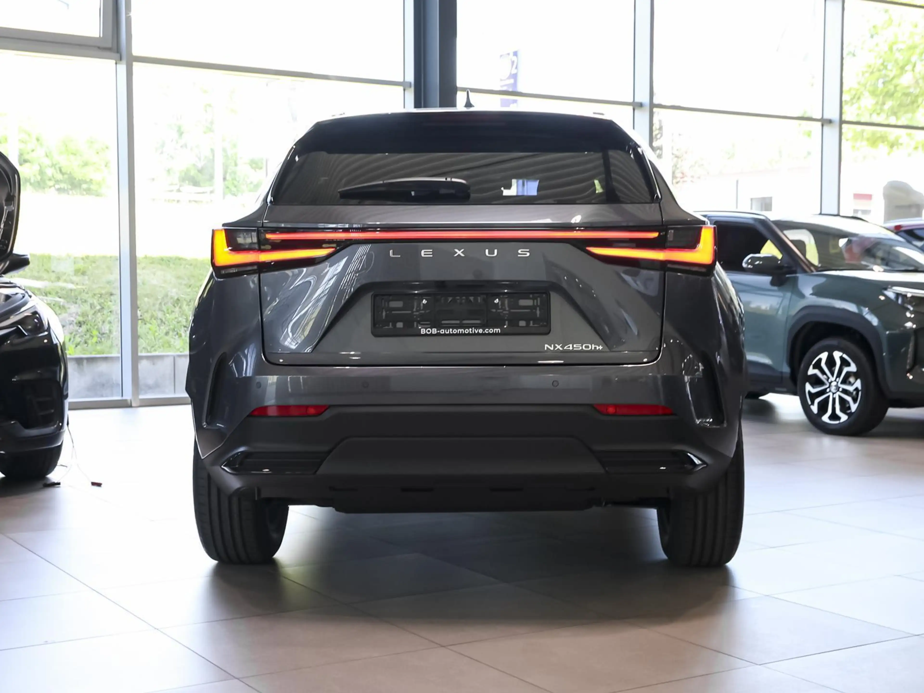 Lexus NX 450h+ + E-FOUR 4x4 LEDER SHZ PDC LHZ BT NAVI — photo 4