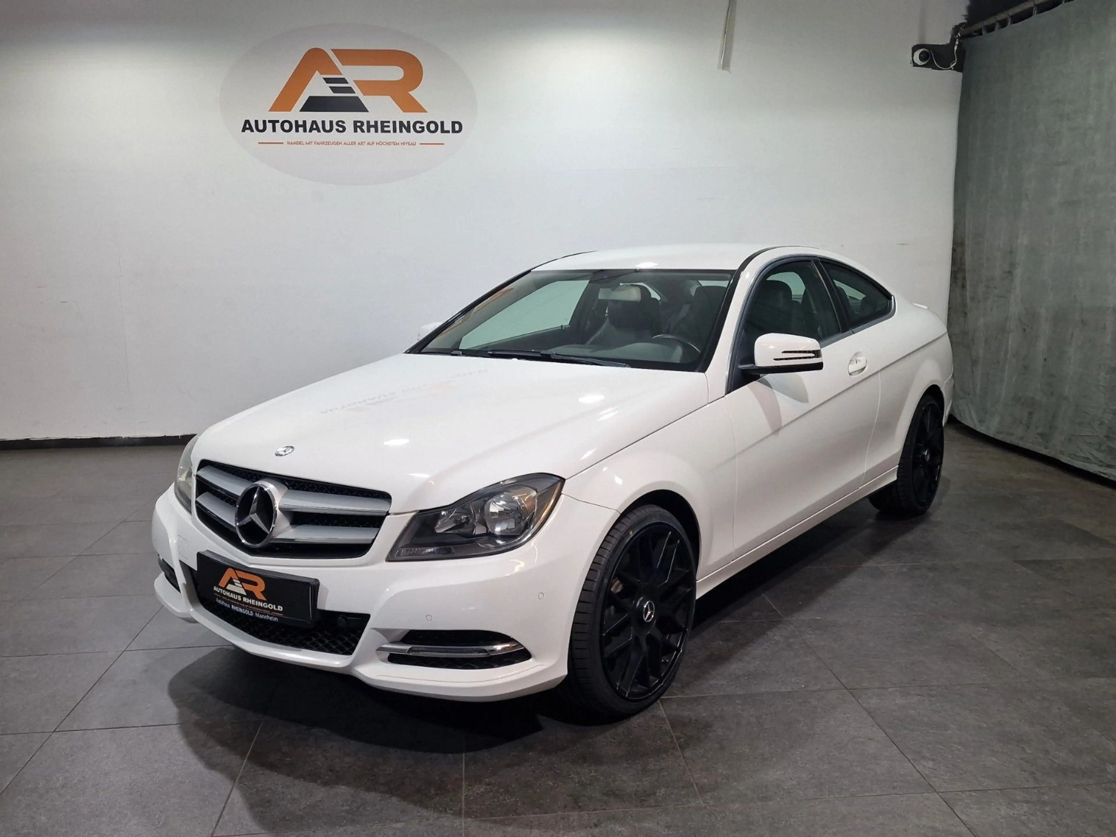 Mercedes-Benz C 350 Coupe C 350 CGI BlueEfficiency