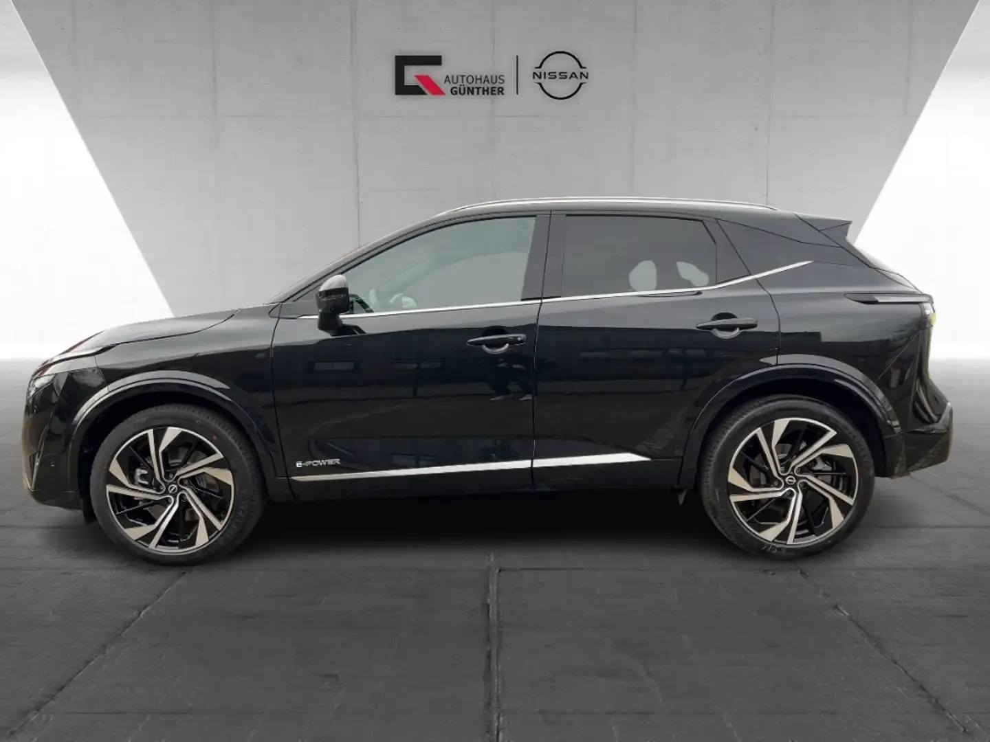 Nissan Qashqai TEKNA+ ePower Autom. BOSE/Winter/HUD/PGD Zwart - 2
