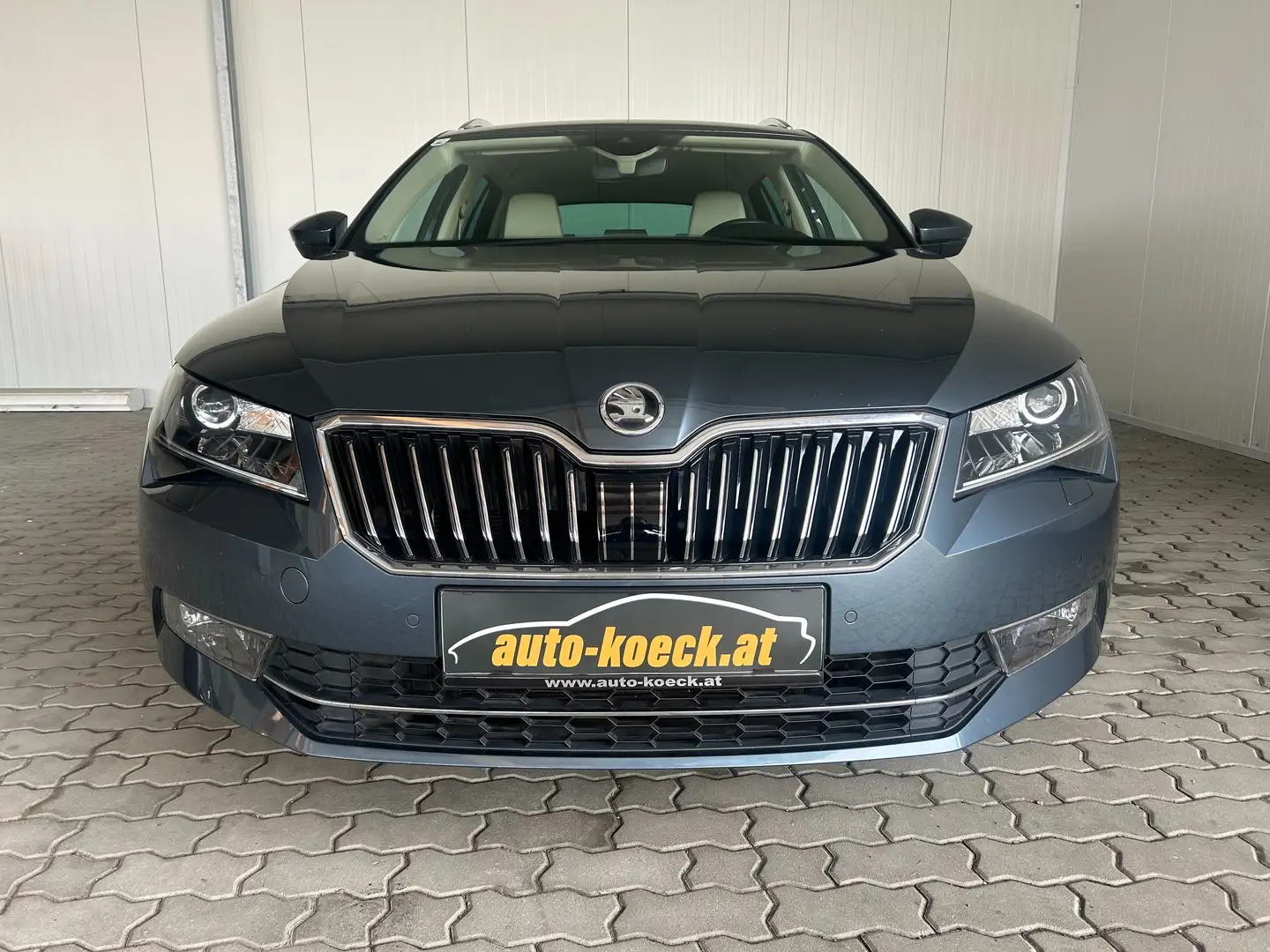 Skoda Superb Laurin & Klement Privatverkauf Grau - 2