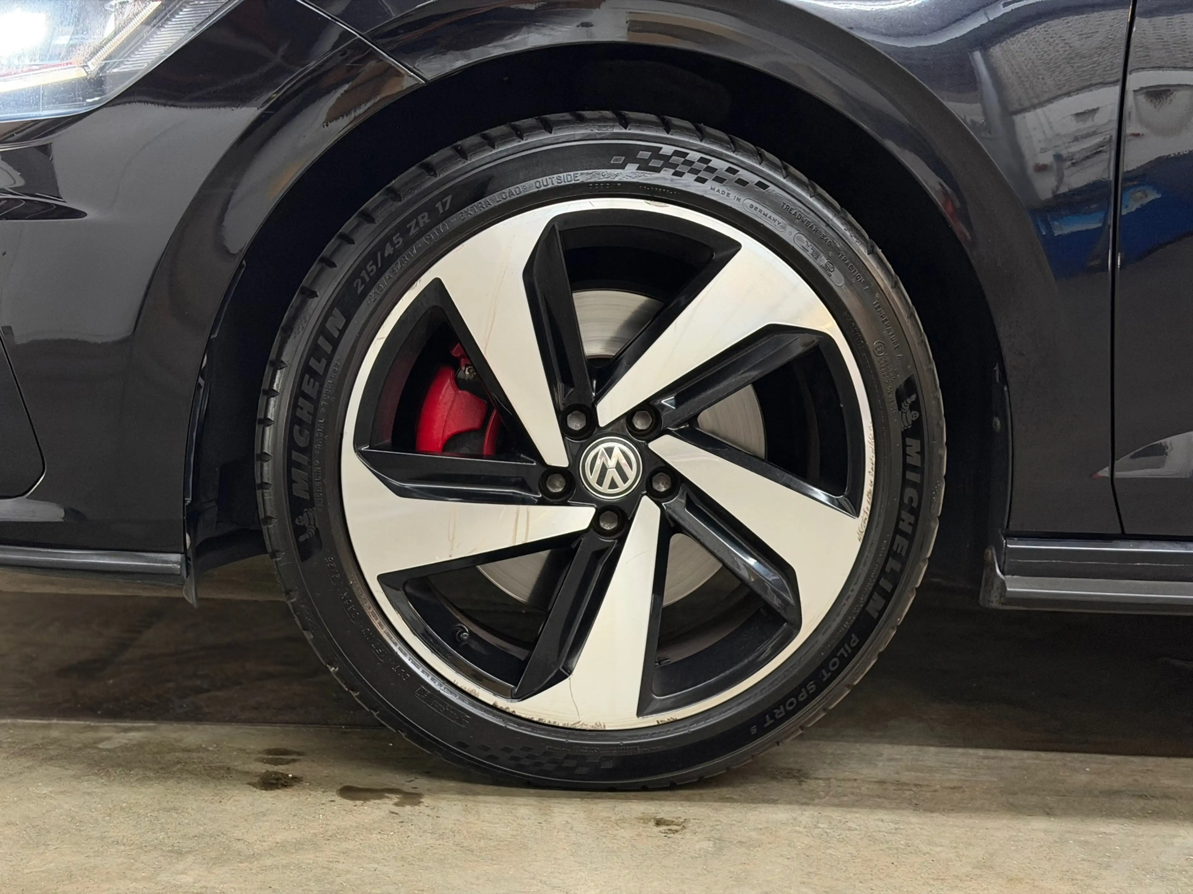 Volkswagen Polo GTI 2.0 TSI 2018 DSG PANO LED VIRTUAL CAMERA — photo 2