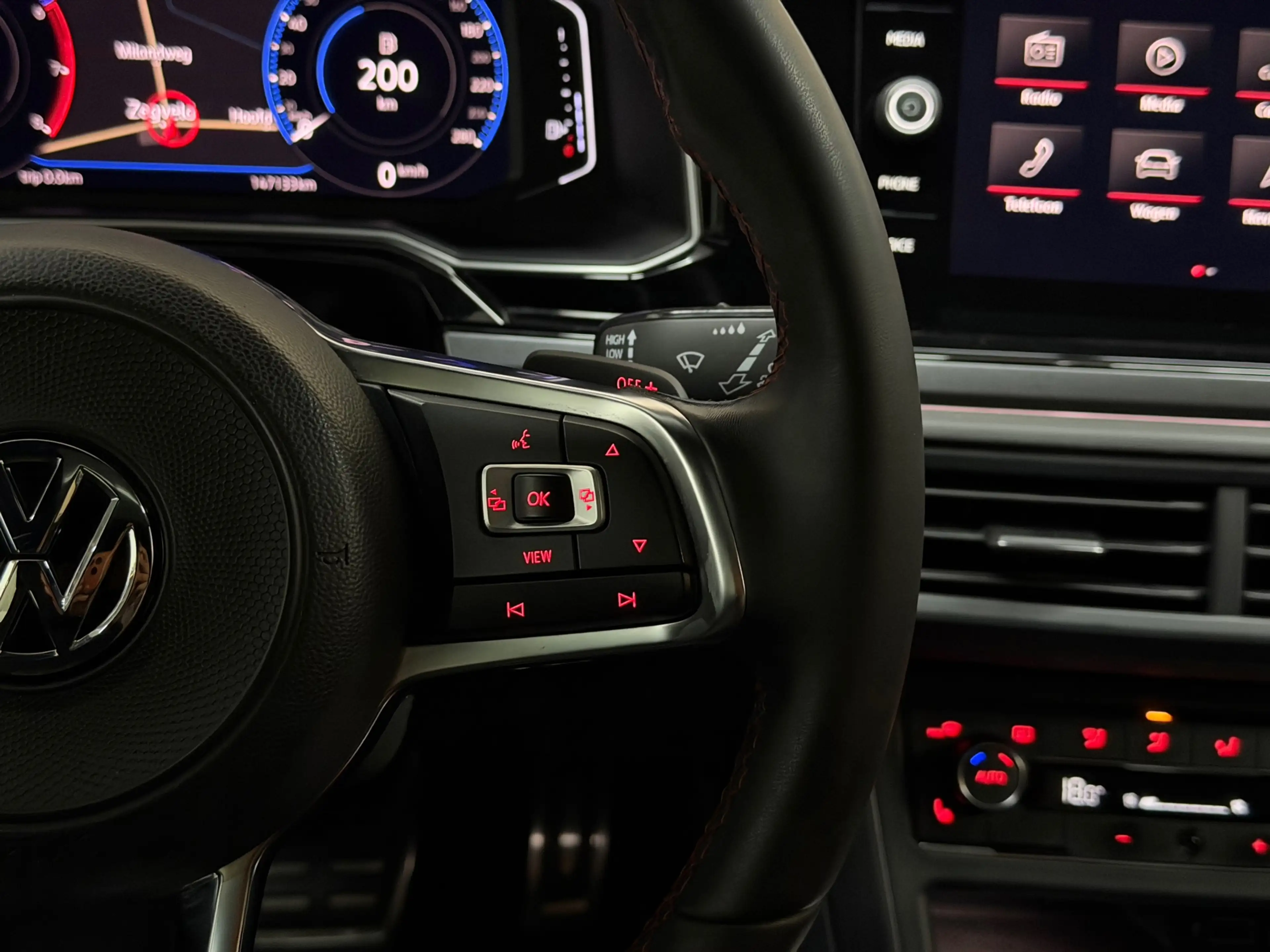 Volkswagen Polo GTI 2.0 TSI 2018 DSG PANO LED VIRTUAL CAMERA — photo 17