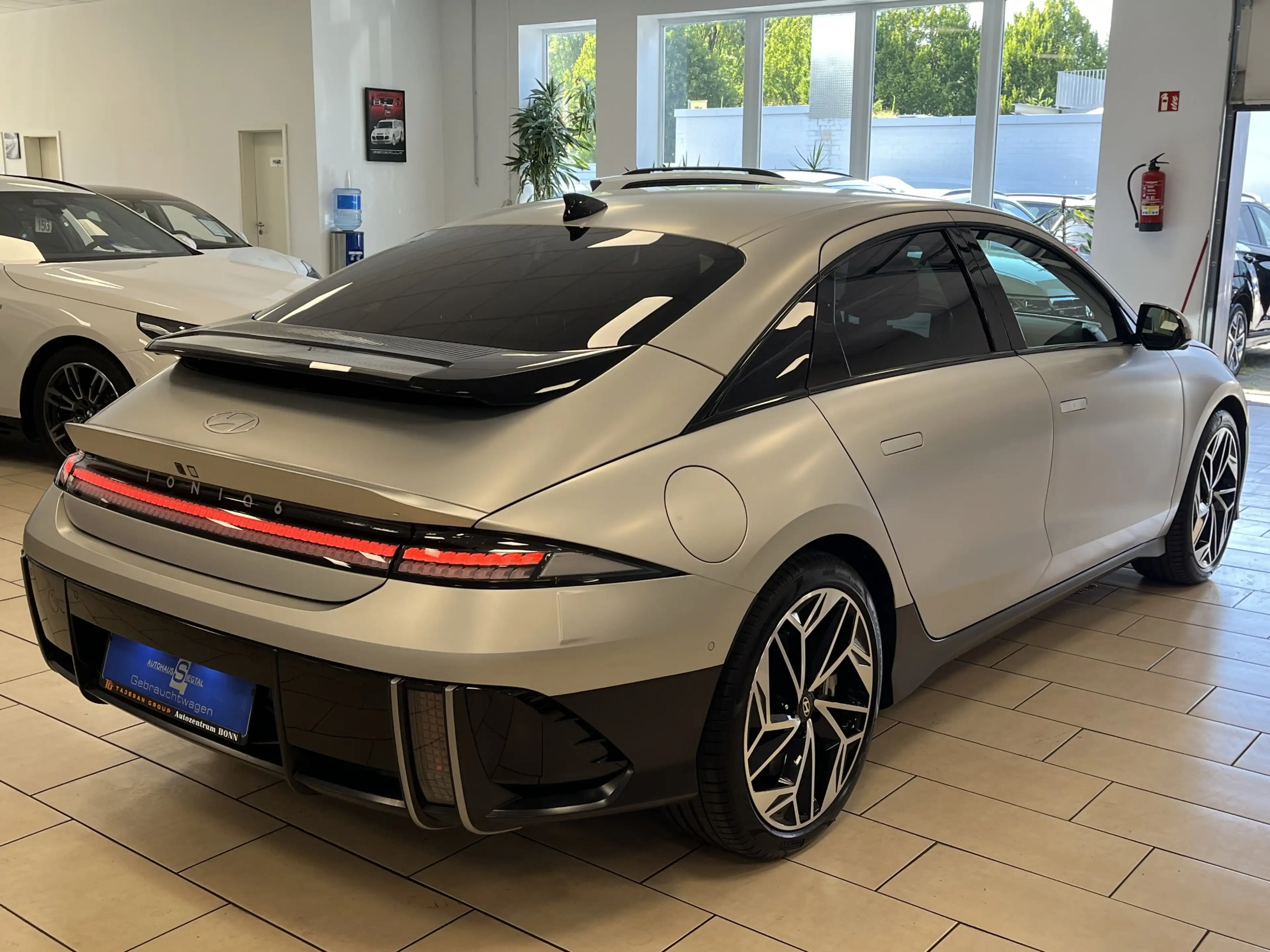 Hyundai IONIQ 6 Uniq Elektro AWD*HUD*BOSE*Leder*Navi*ACC — photo 4