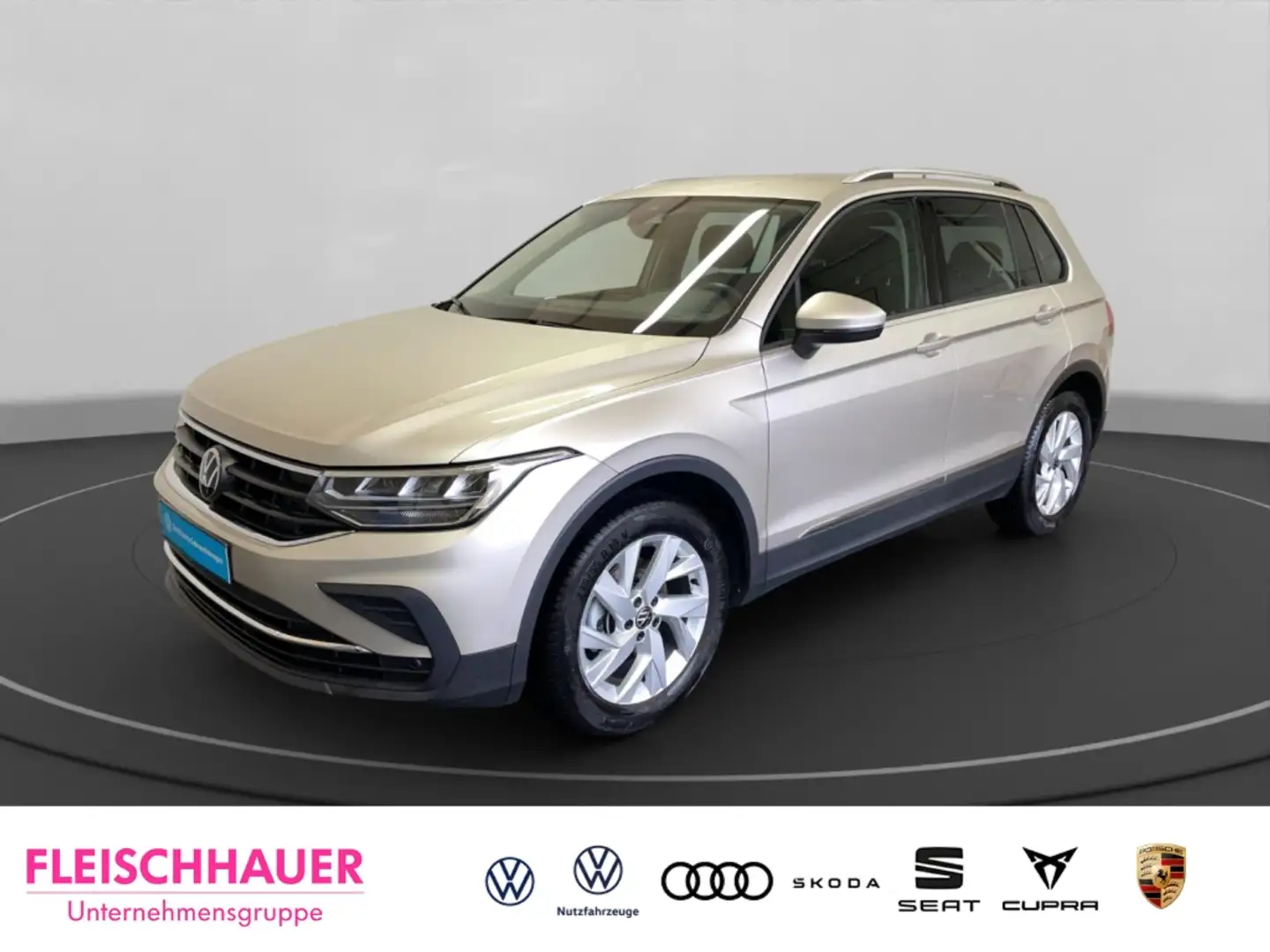 Volkswagen Tiguan 1.5 TSI Life Navi LED ACC El. Heckklappe Apple Car Zilver - 1