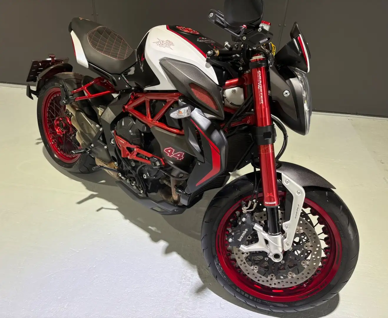 MV Agusta Brutale 800 Dragster RR Lewis Hamilton 1 of 244 Blanc - 2