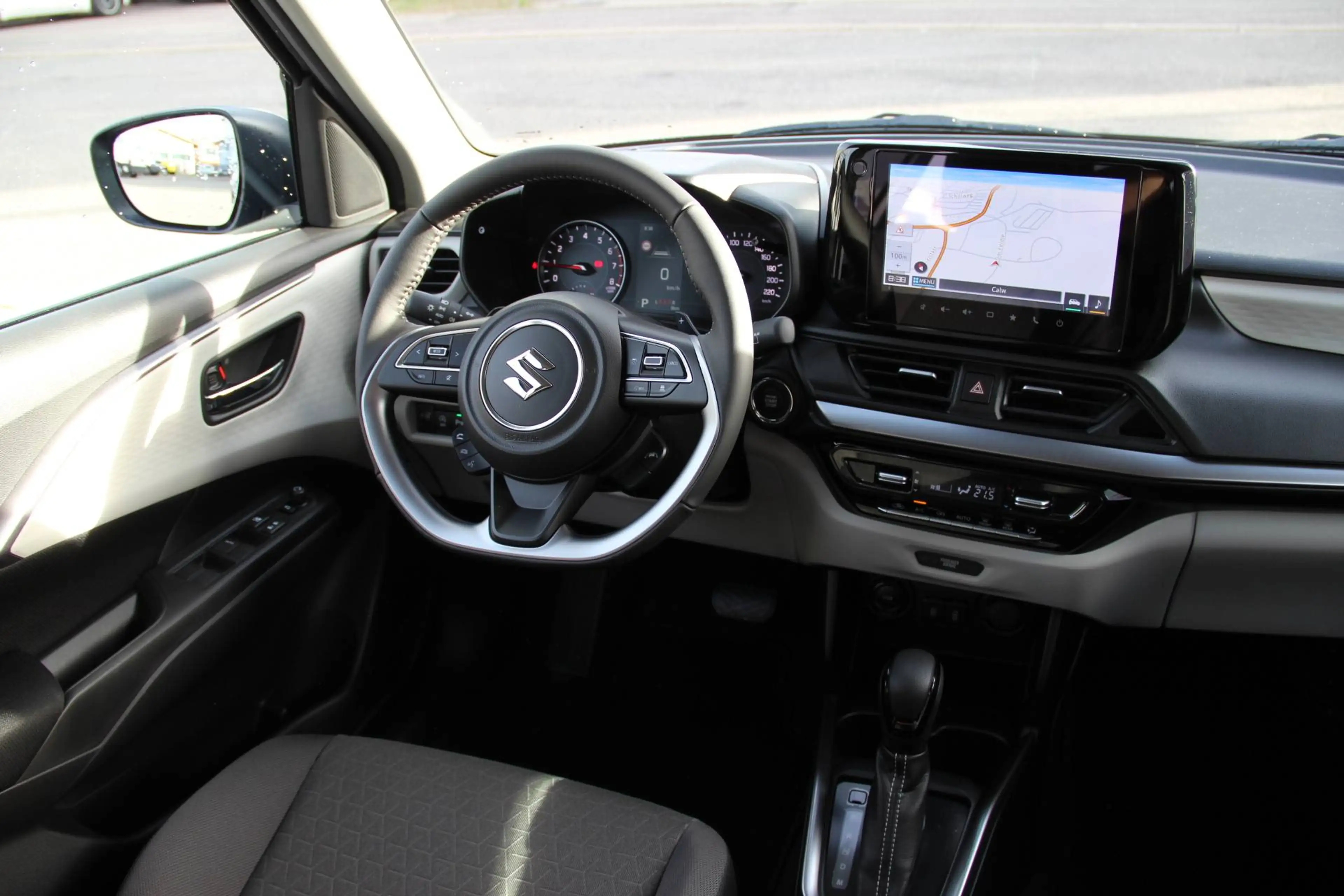 Suzuki Swift 1.2 Hybrid Comfort+ CVT Navi Kamera Sitzheizung — photo 9