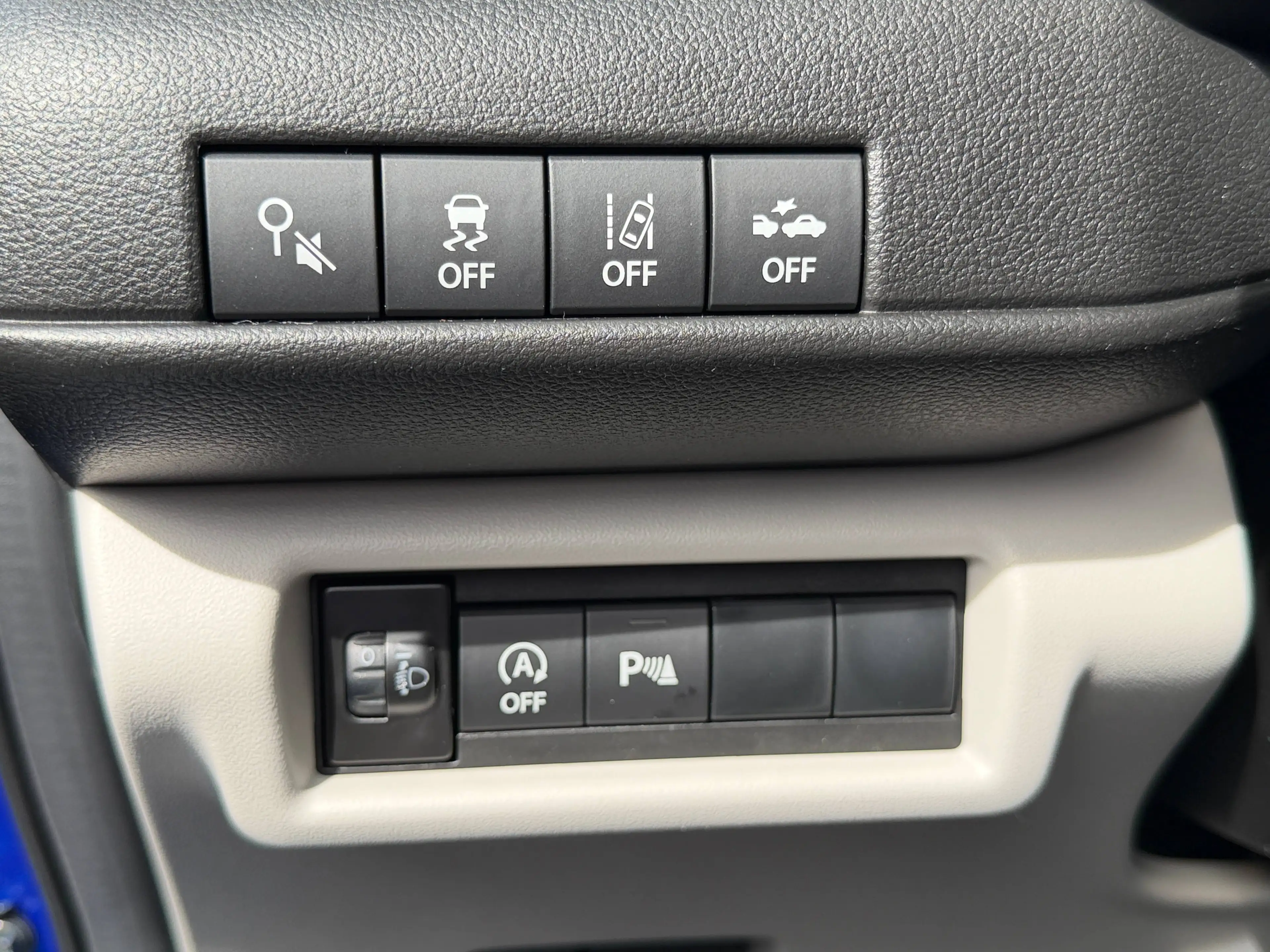 Suzuki Swift 1.2 Hybrid Comfort+ CVT Navi Kamera Sitzheizung — photo 15