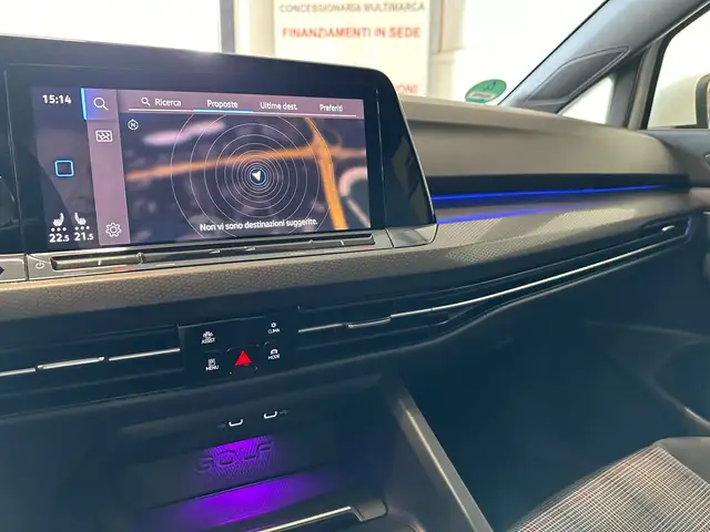Volkswagen Golf view 13