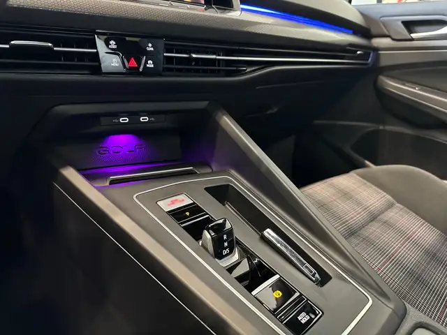 Volkswagen Golf view 14