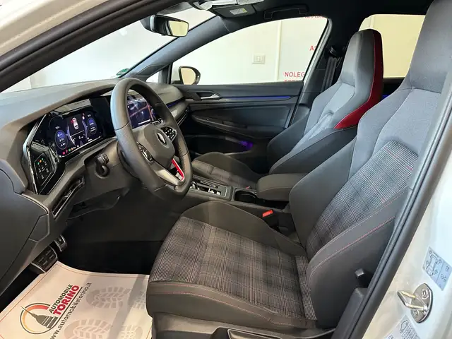 Volkswagen Golf view 10