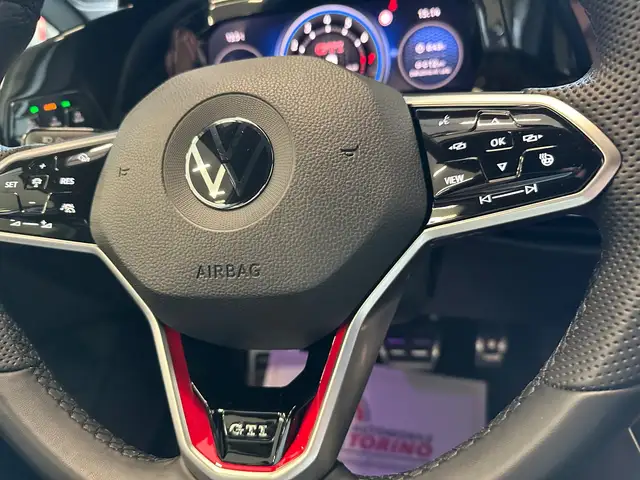Volkswagen Golf view 16