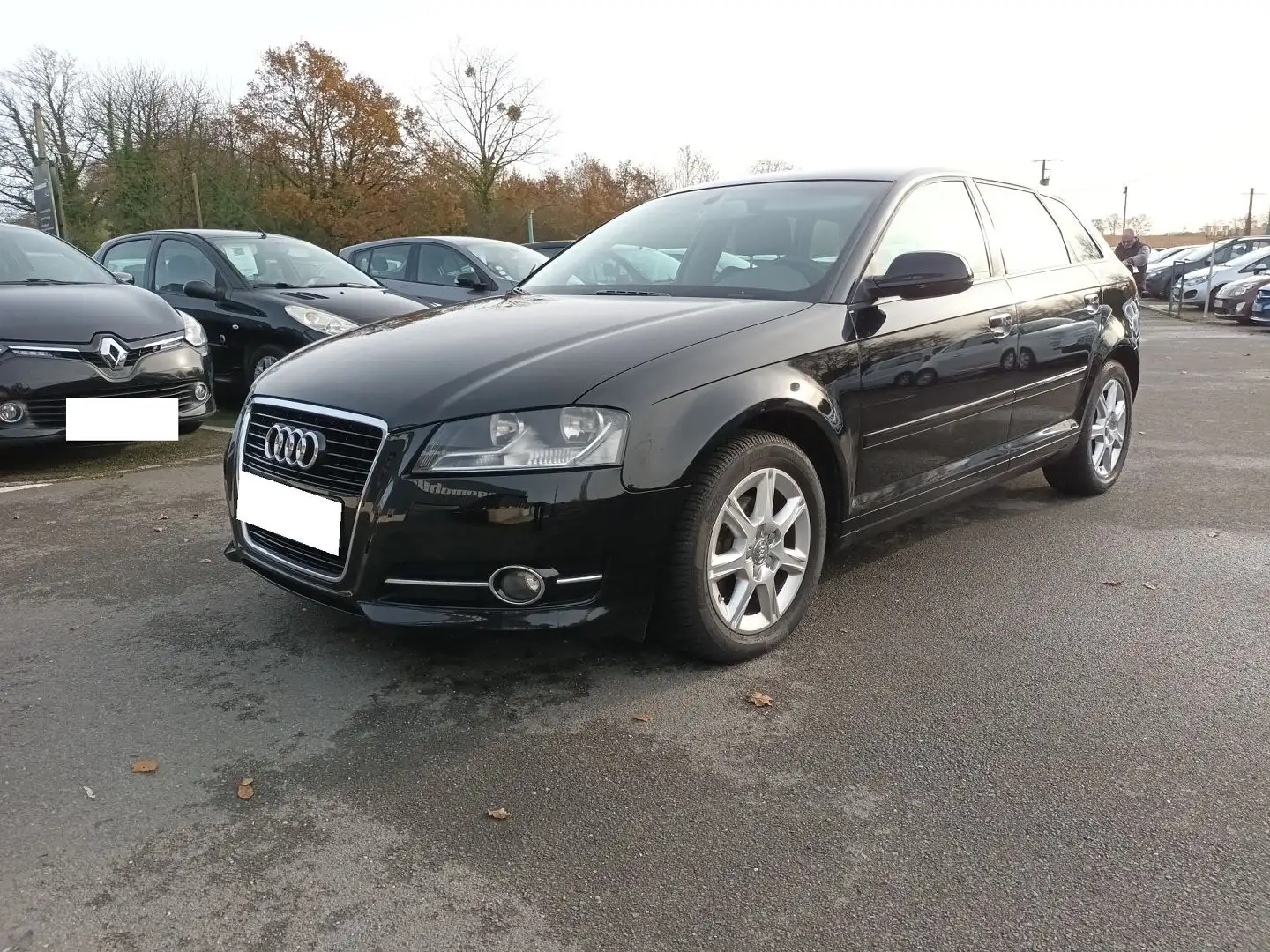 Audi A3 1.6 TDI 90CH DPF AMBIENTE Noir - 1