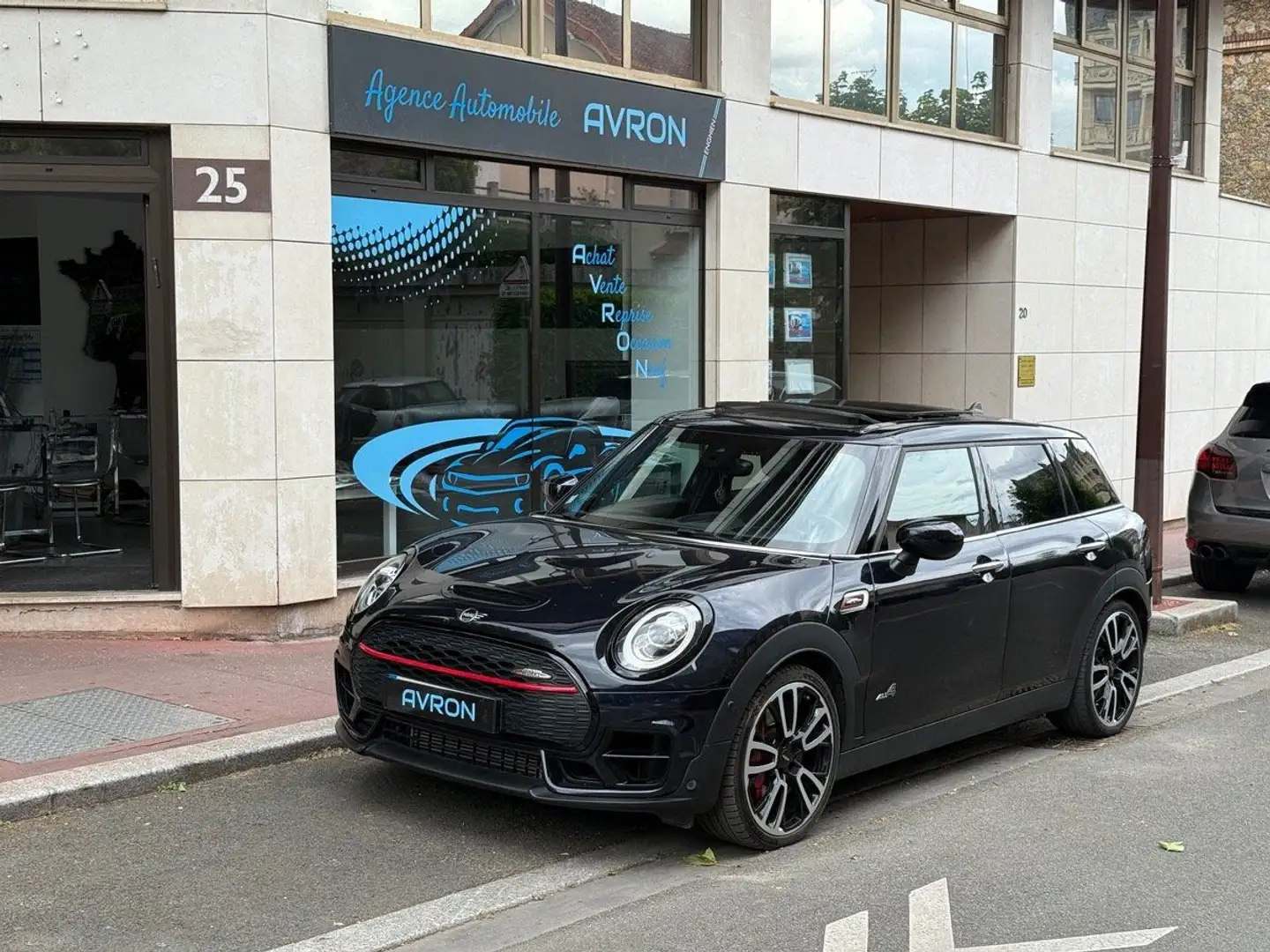 MINI One III (2) CLUBMAN JCW ALL 4 306 BVA8 Noir - 1