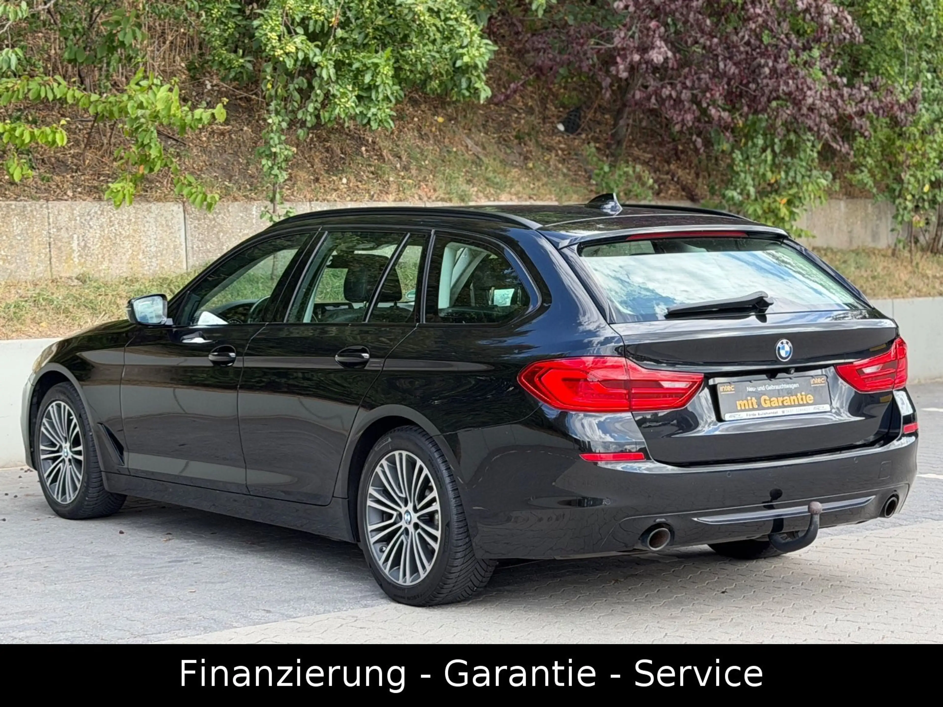 BMW 520 d Touring Sport Line/LED/AHK/NAVI/LEDER/CARPL — photo 7