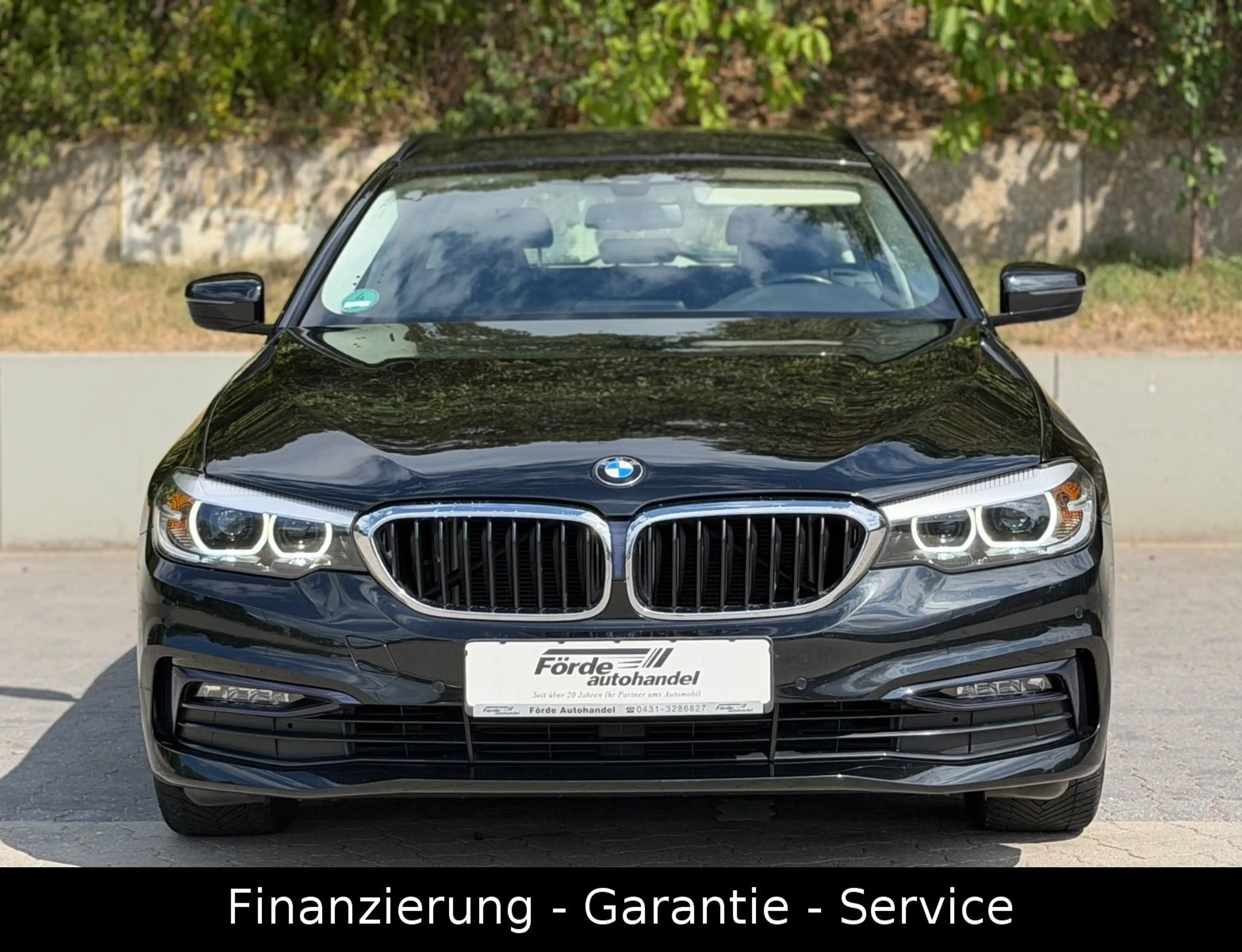 BMW 520 d Touring Sport Line/LED/AHK/NAVI/LEDER/CARPL — photo 2