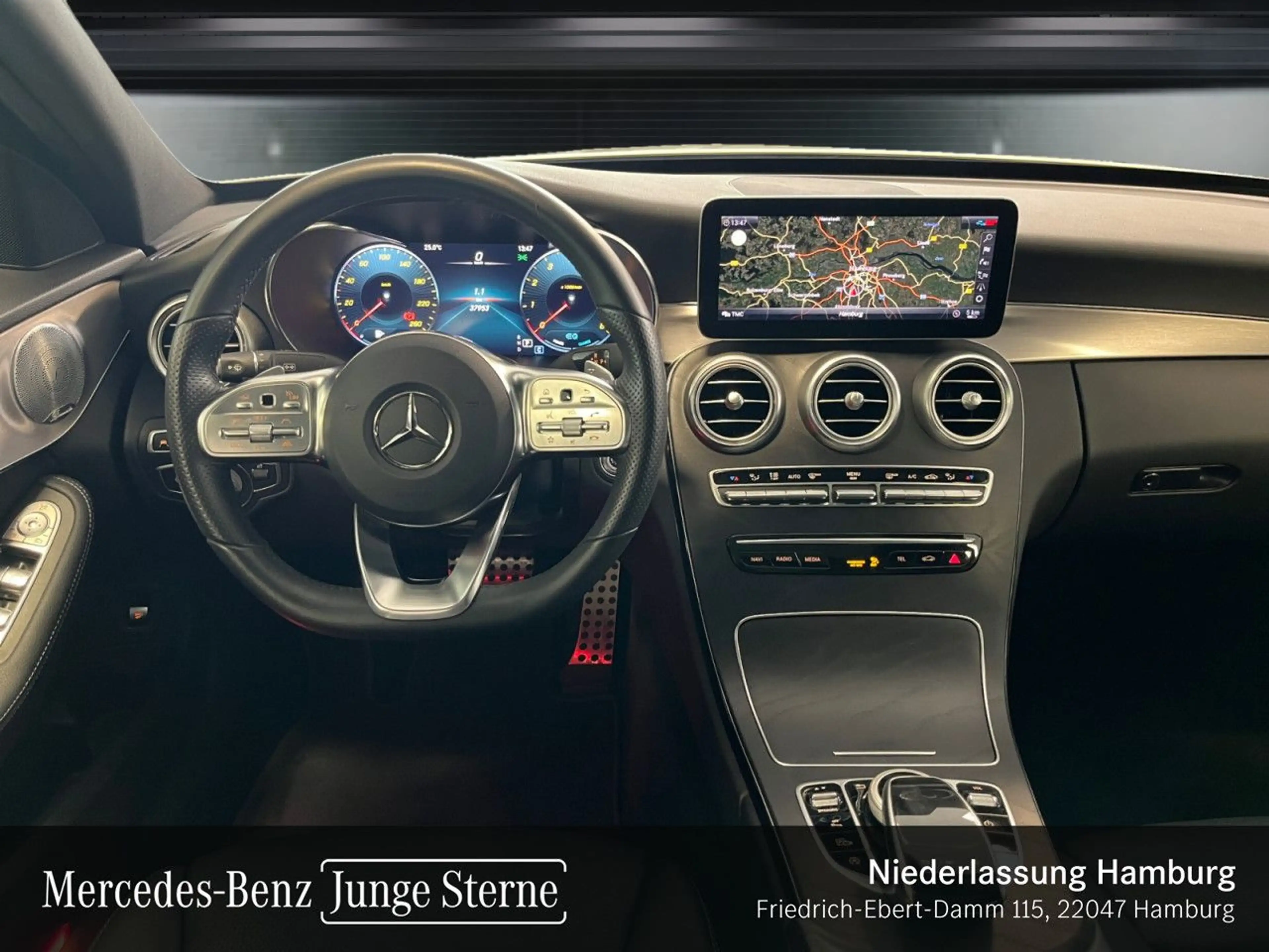 Mercedes-Benz C 300 AMG+NIGHT+PANO+360+MULTIBEAM+BURMESTER+19" — photo 11