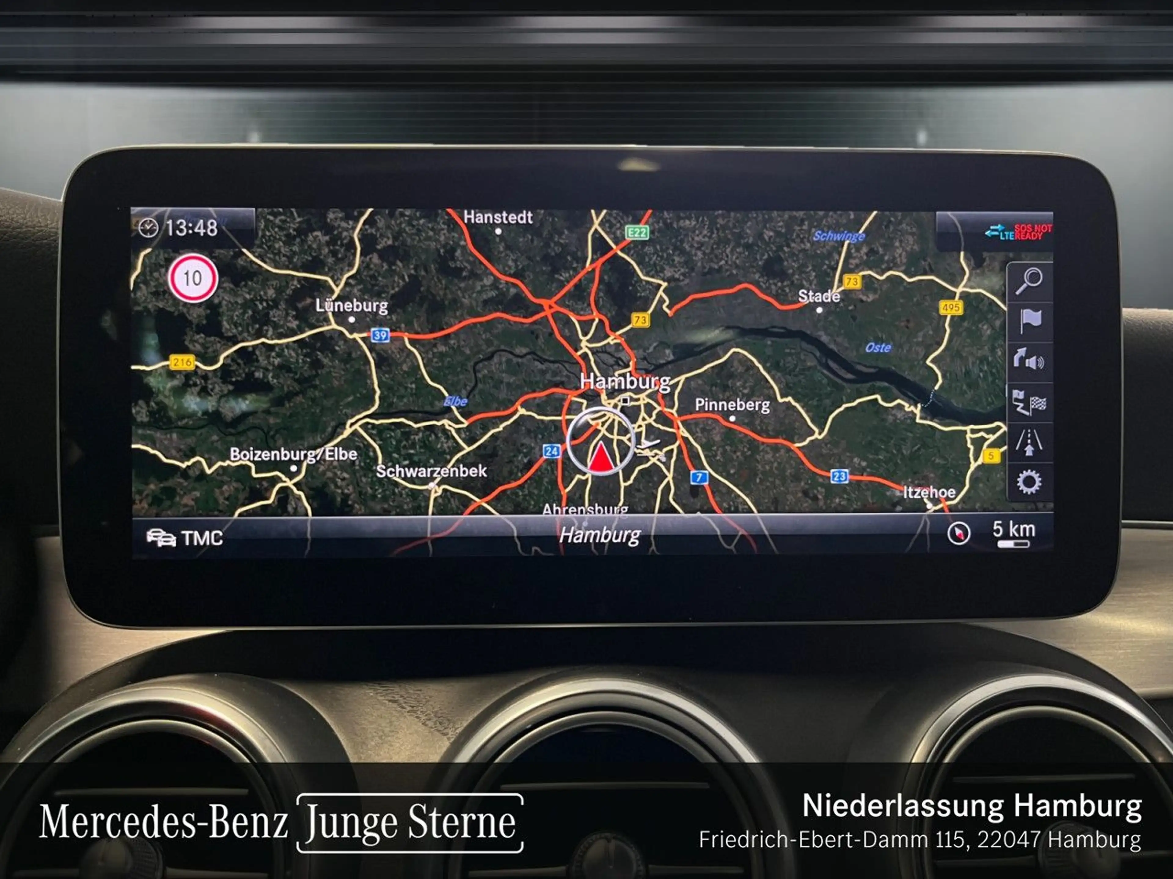 Mercedes-Benz C 300 AMG+NIGHT+PANO+360+MULTIBEAM+BURMESTER+19" — photo 15