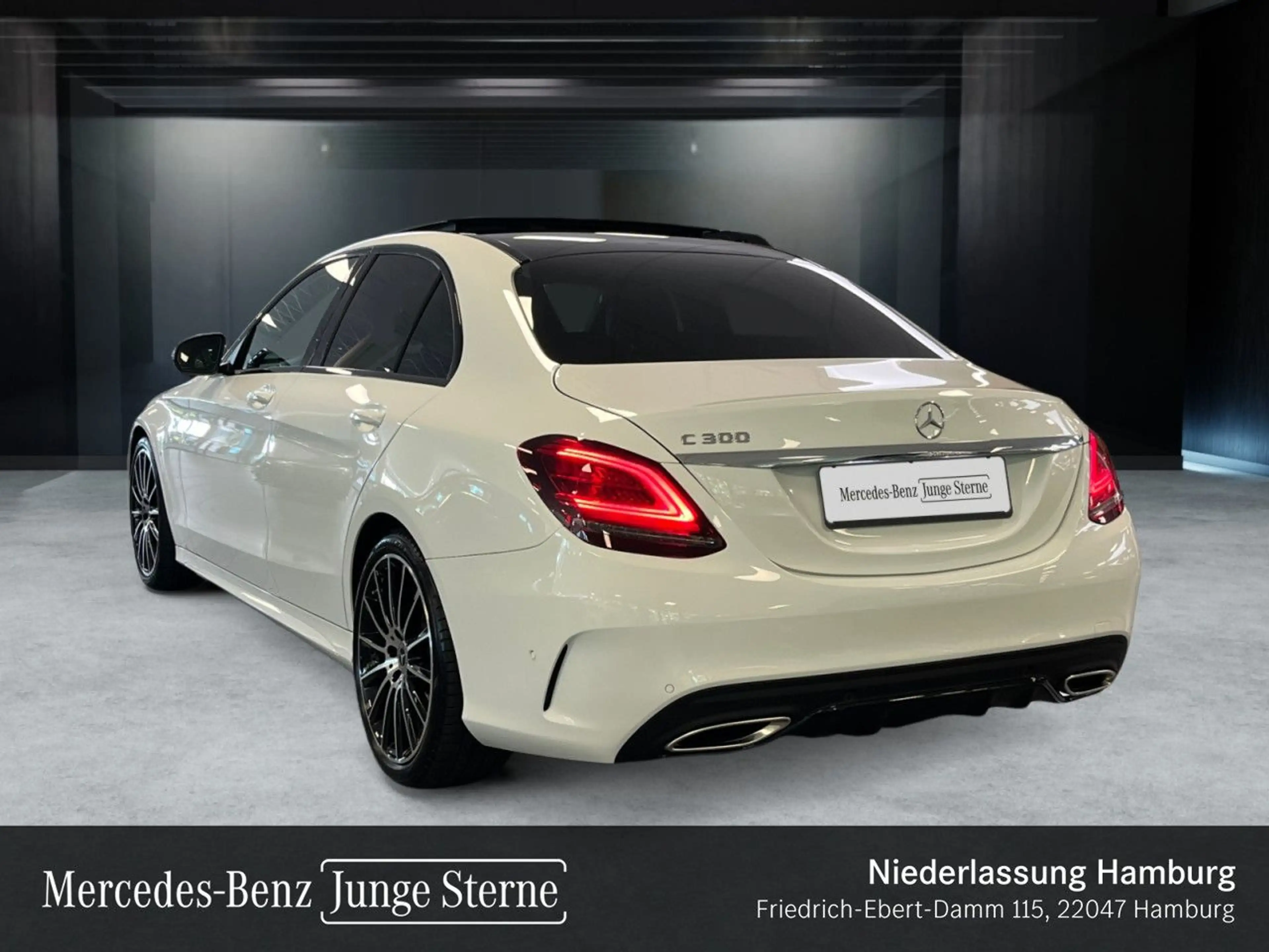 Mercedes-Benz C 300 AMG+NIGHT+PANO+360+MULTIBEAM+BURMESTER+19" — photo 13