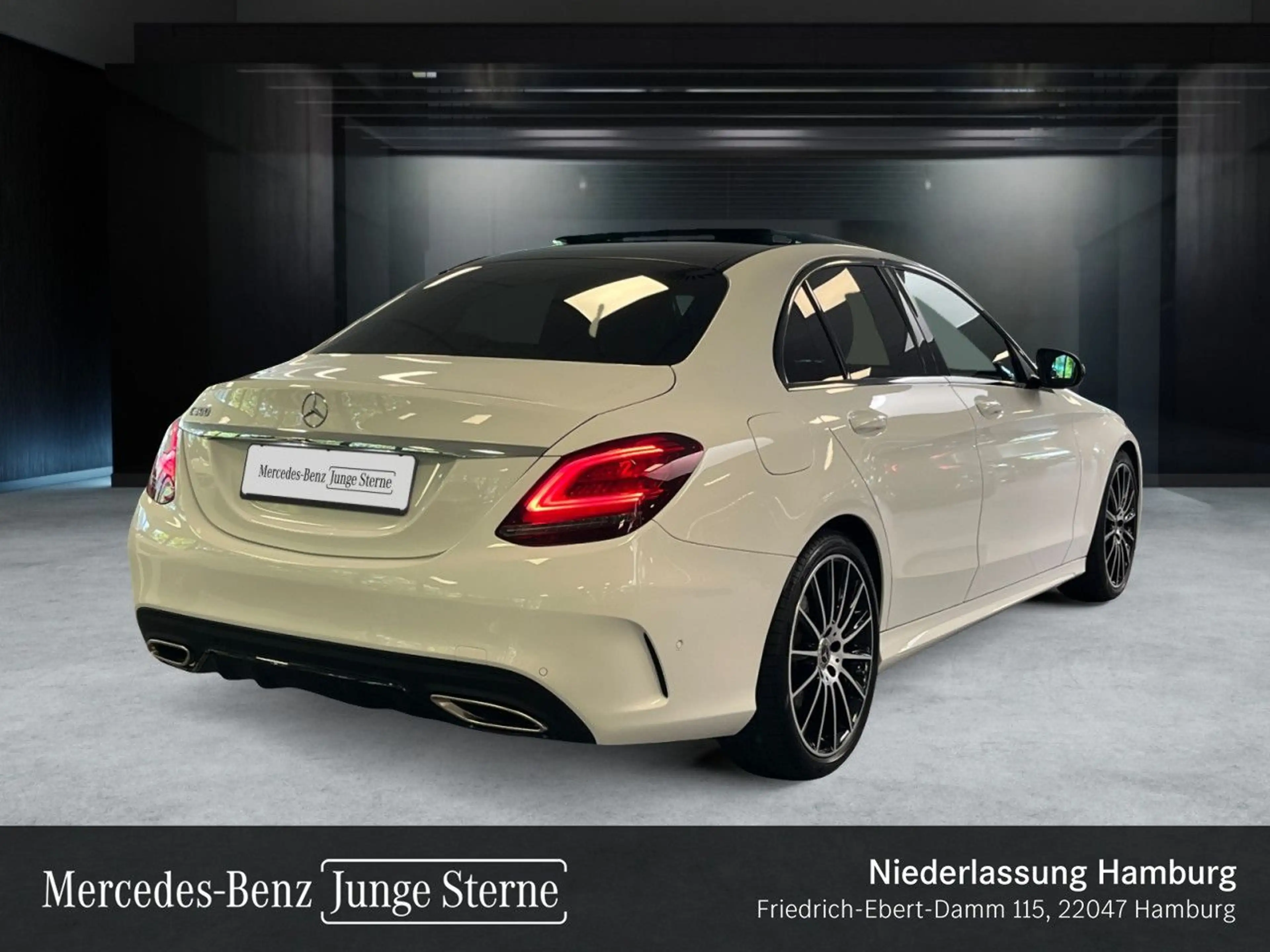 Mercedes-Benz C 300 AMG+NIGHT+PANO+360+MULTIBEAM+BURMESTER+19" — photo 3