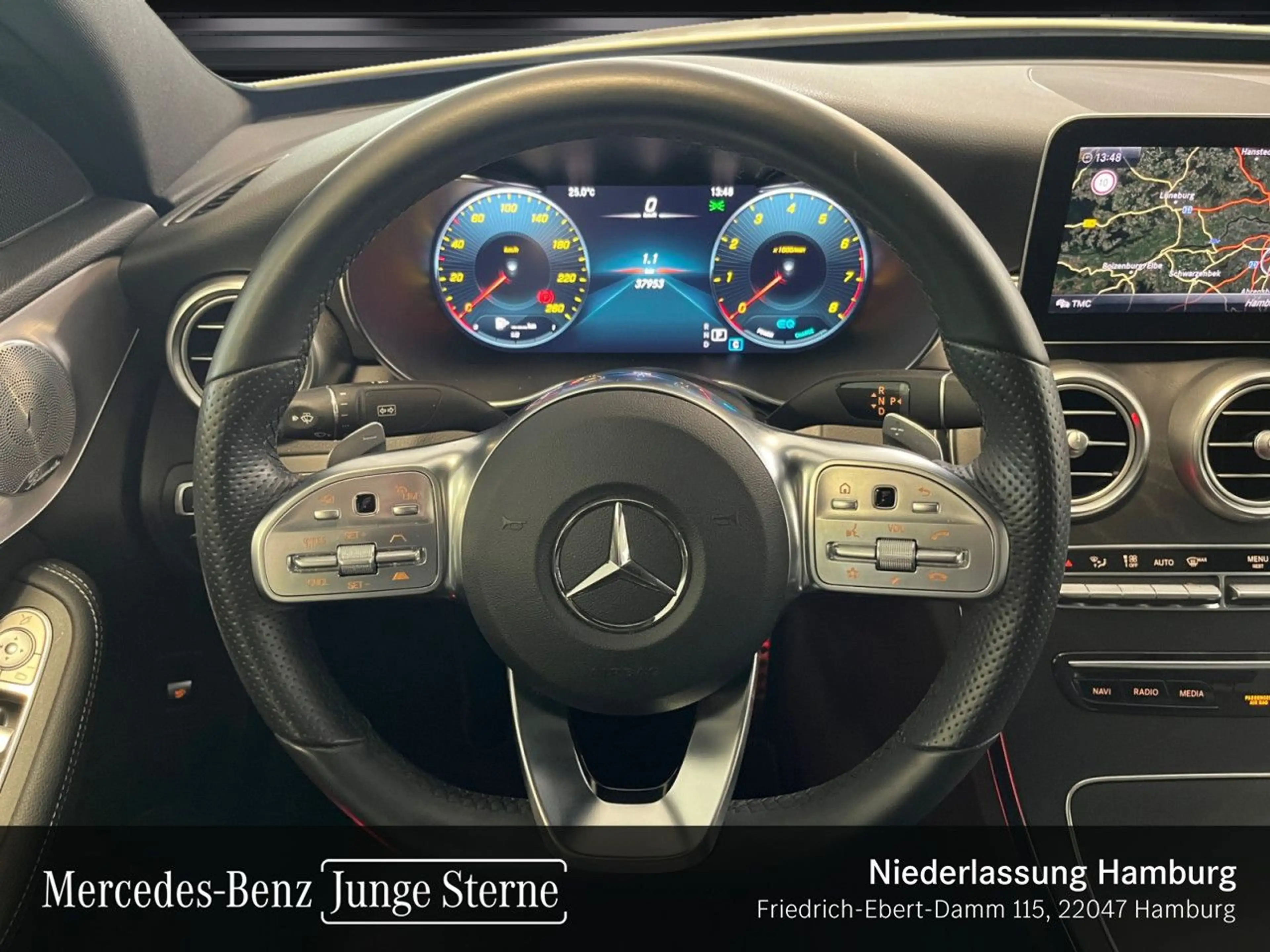 Mercedes-Benz C 300 AMG+NIGHT+PANO+360+MULTIBEAM+BURMESTER+19" — photo 8