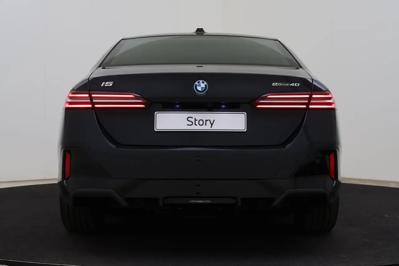 BMW i5 2026