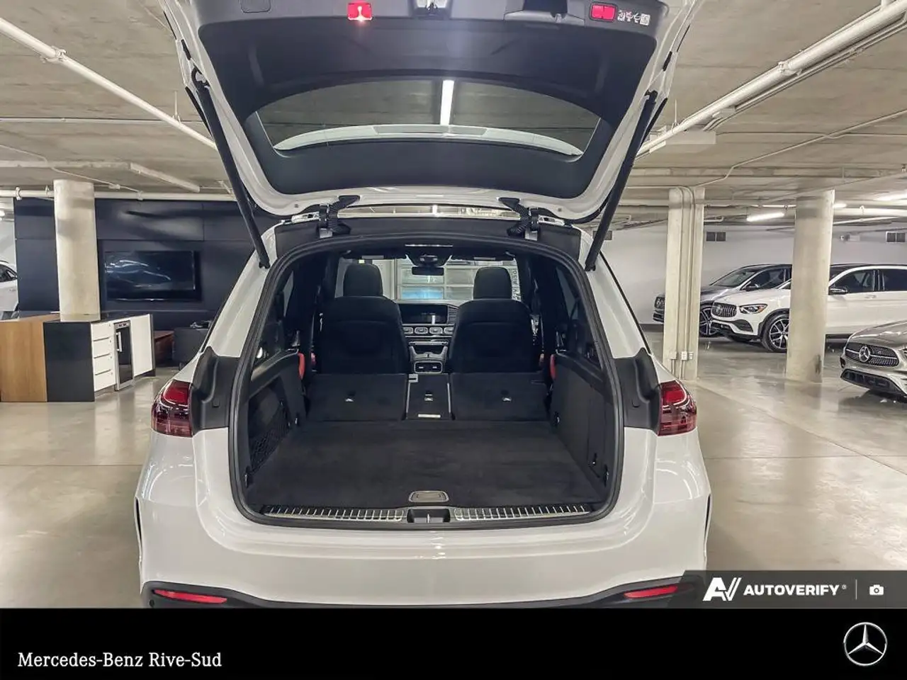 Mercedes-Benz GLE снимка Mercedes-Benz GLE