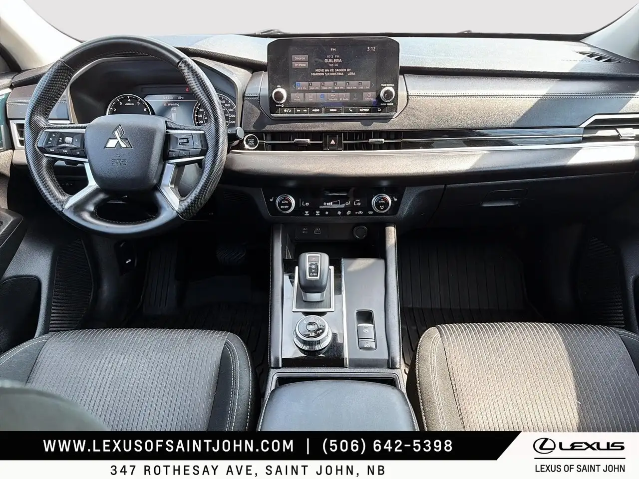 Mitsubishi Outlander photo Mitsubishi Outlander
