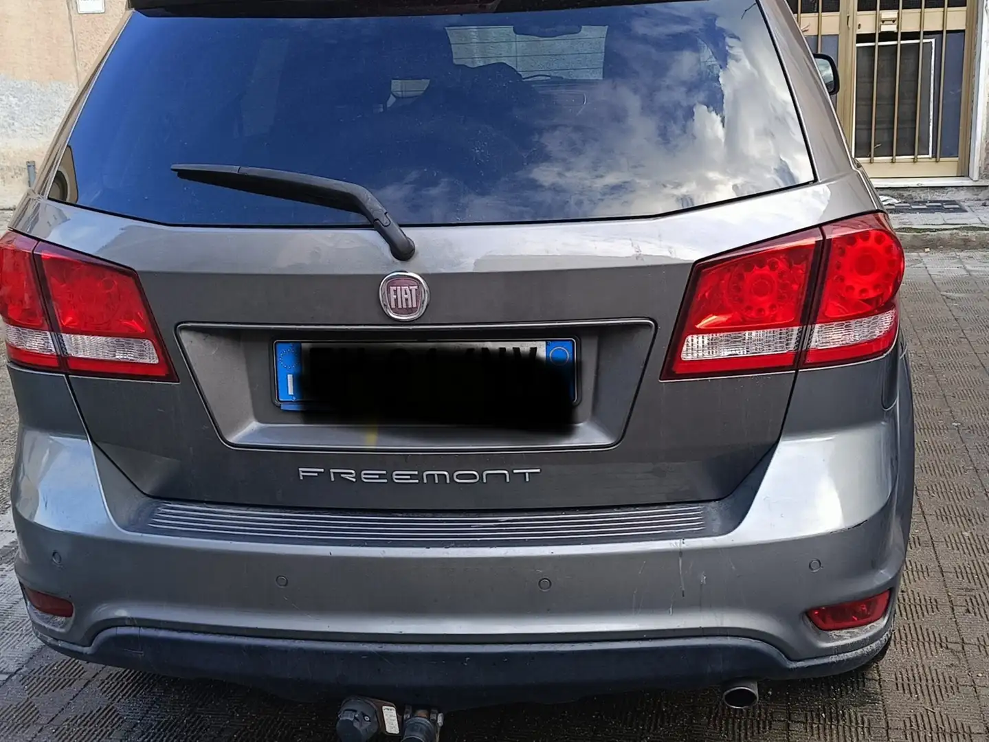 Fiat Freemont 2.0 mjt 16v Urban 170cv Grijs - 2