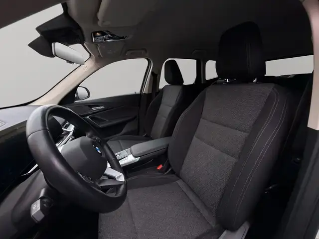 BMW X1 view 9