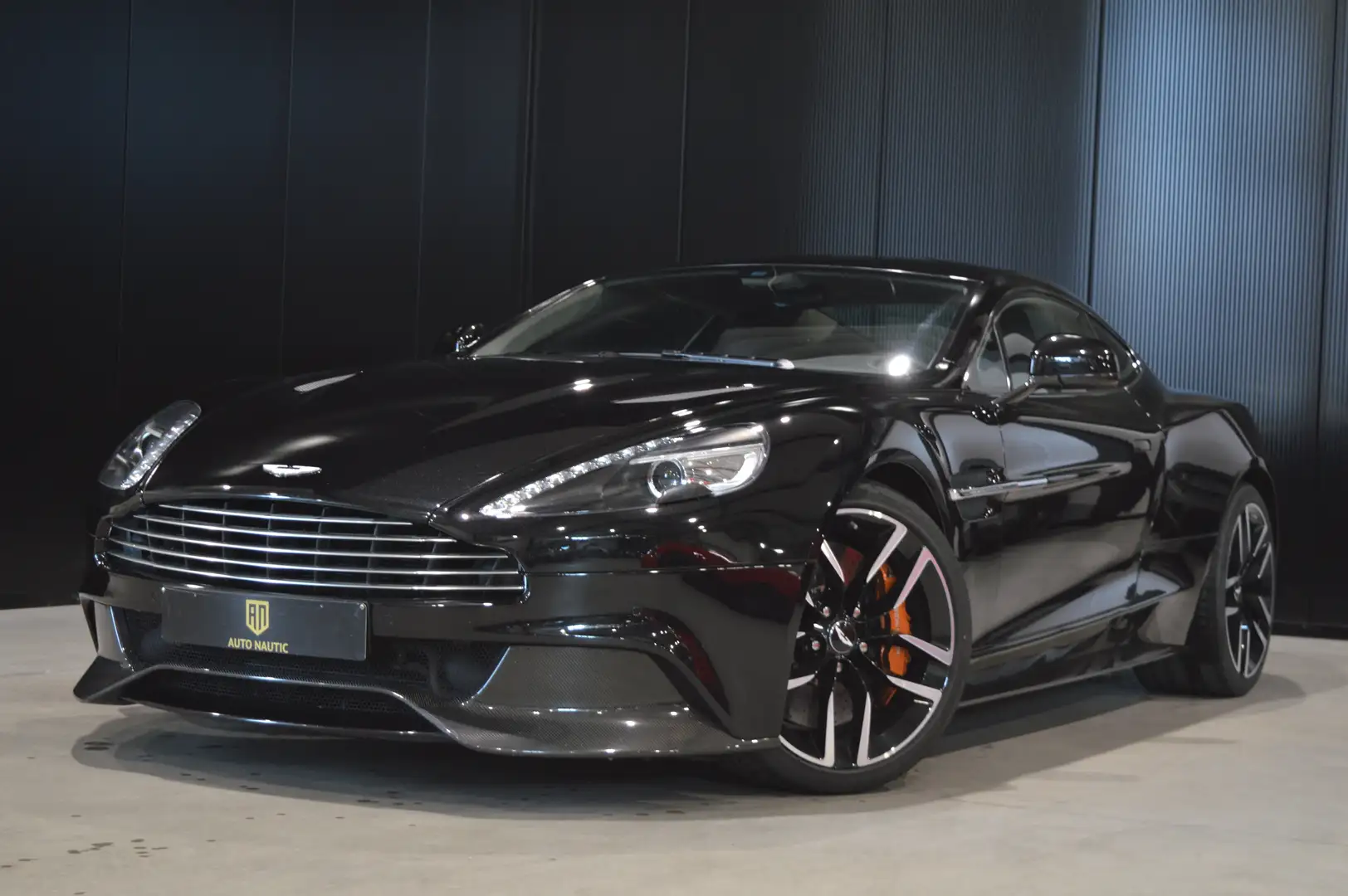 Aston Martin Vanquish Coupe 5.9i V12 Carbon pack - 8 speed - 39.000 km Noir - 1