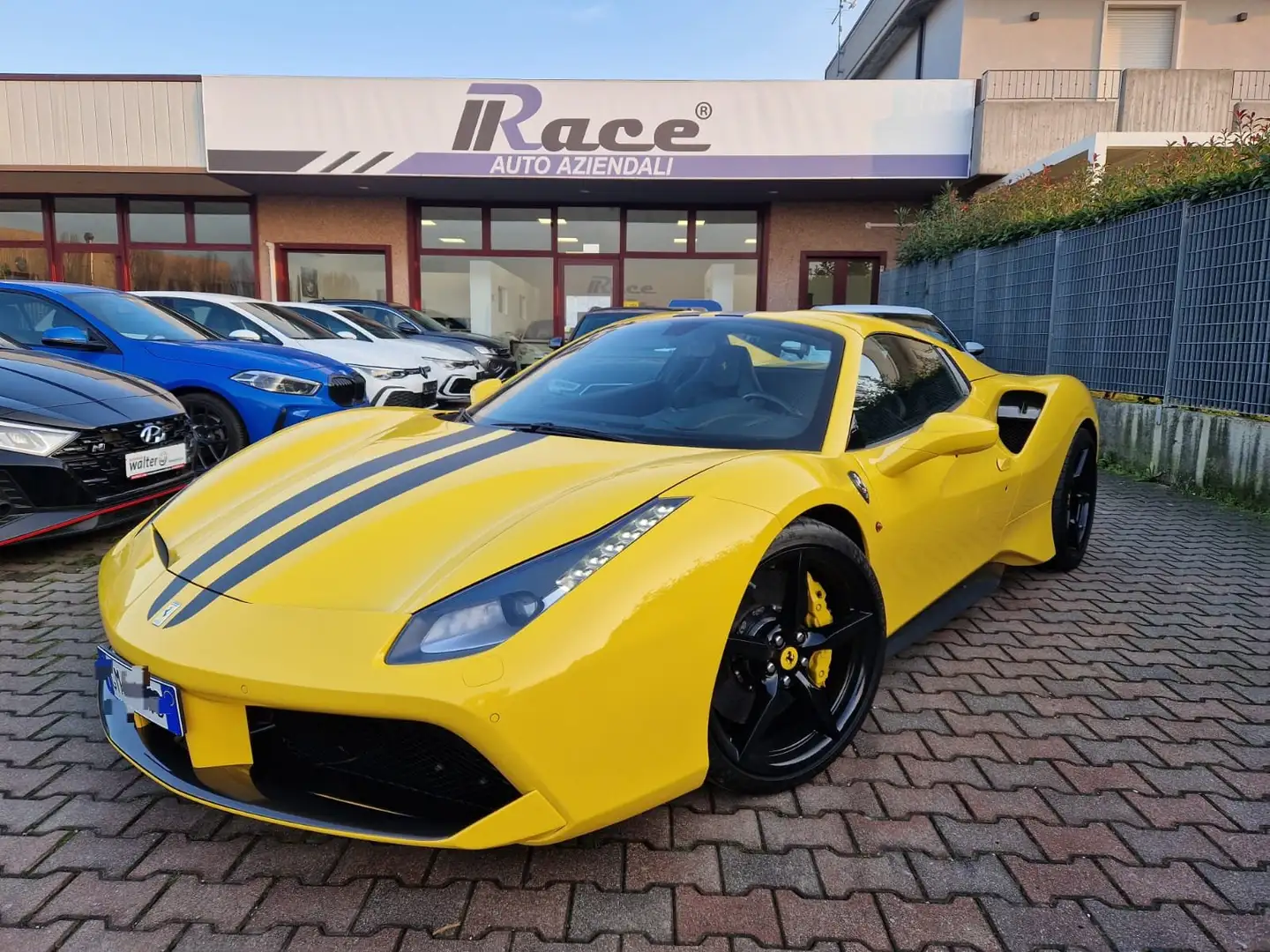 Ferrari 488 SPIDER/IVA ESPOSTA/TOTAL CARBON/GAR.FERRARI Giallo - 1