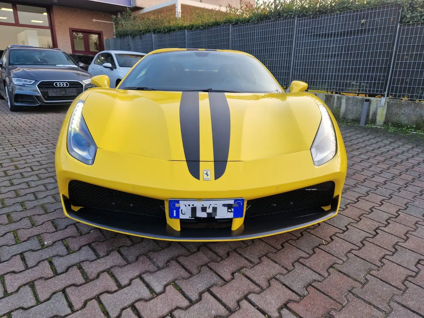 Ferrari 488 SPIDER/IVA ESPOSTA/TOTAL CARBON/GAR.FERRARI Giallo - 2