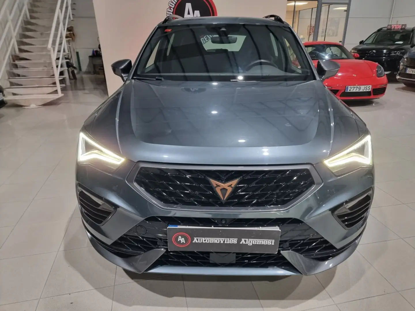 CUPRA Ateca 2.0 TSI 300 DSG 4Drive Grau - 2