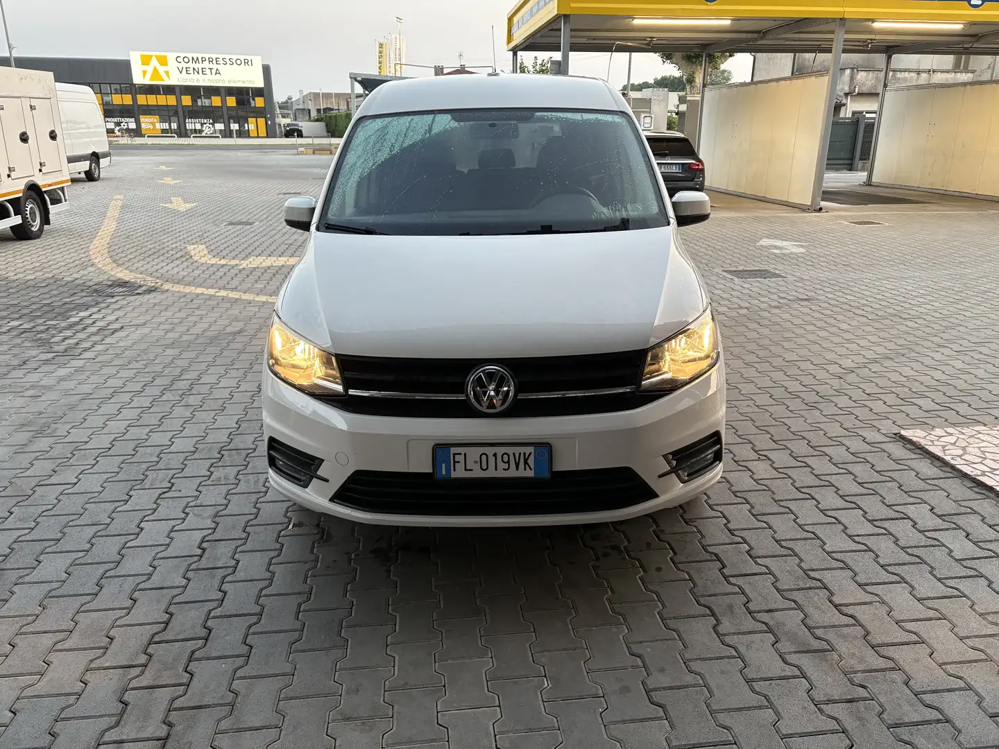 Volkswagen Caddy TRASPORTO DISABILI CARROZZINA - 2