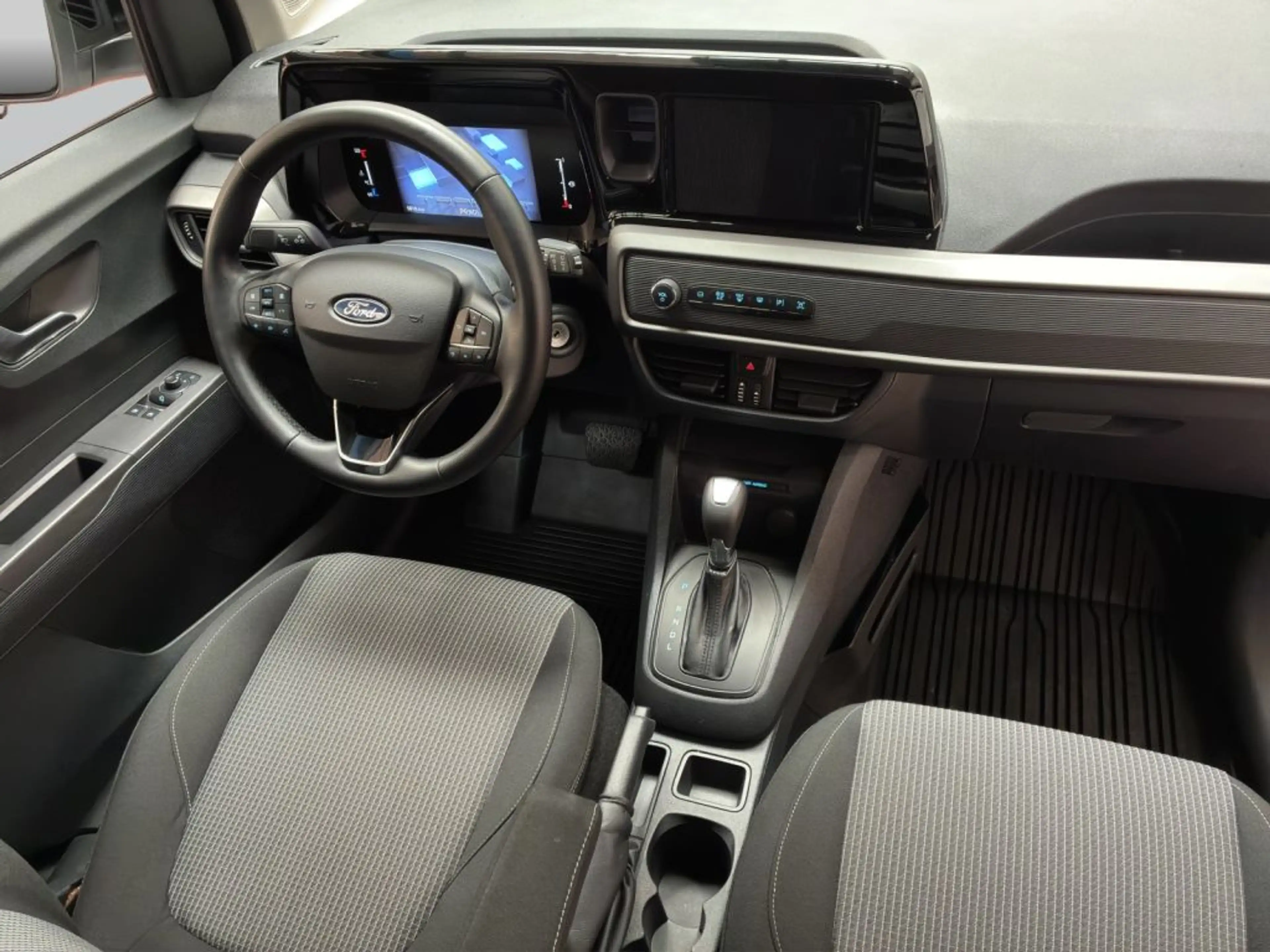 Ford Transit Courier 1,0 l EcoBoost Aut. Trend — photo 6