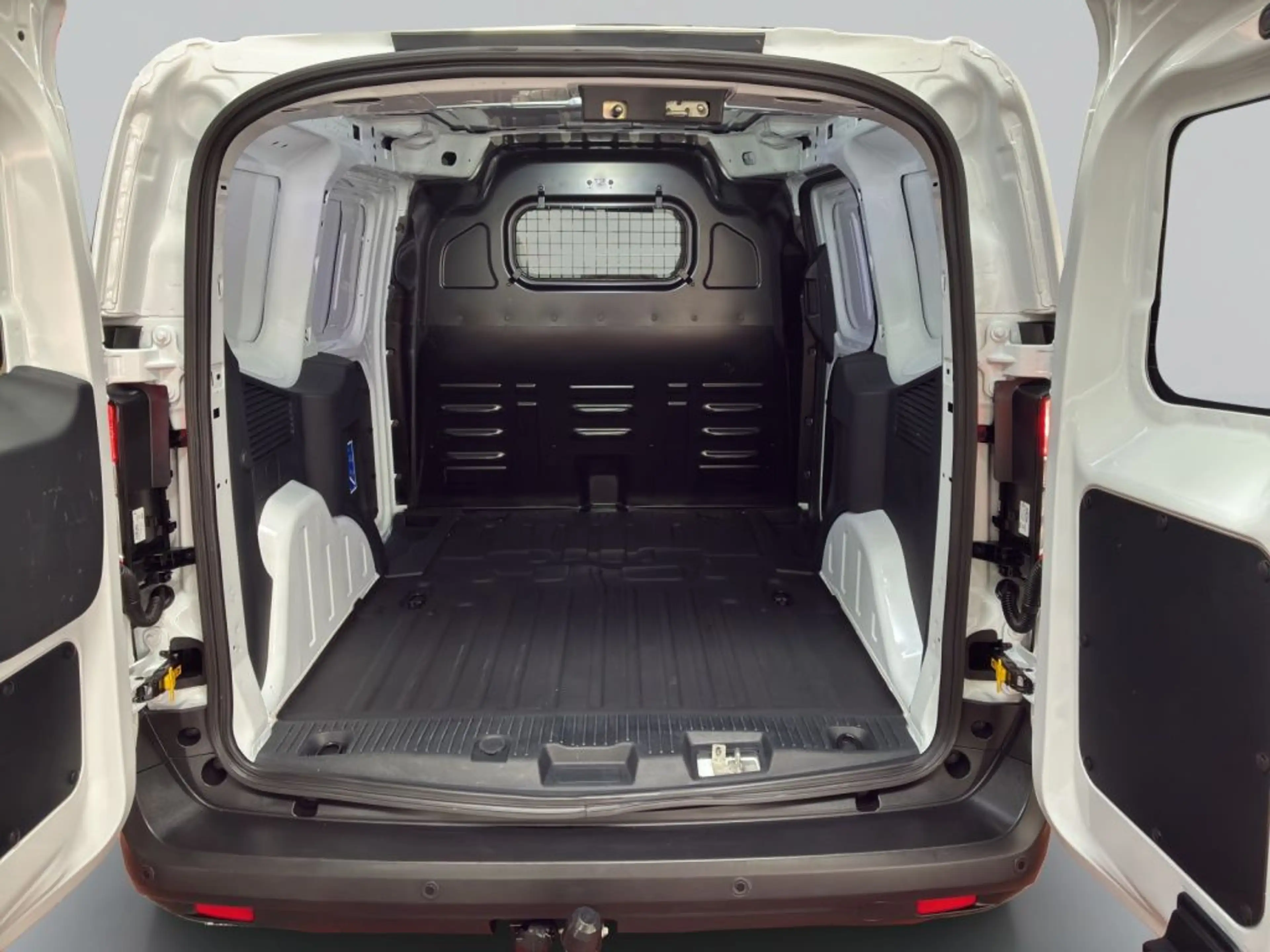 Ford Transit Courier 1,0 l EcoBoost Aut. Trend — photo 10