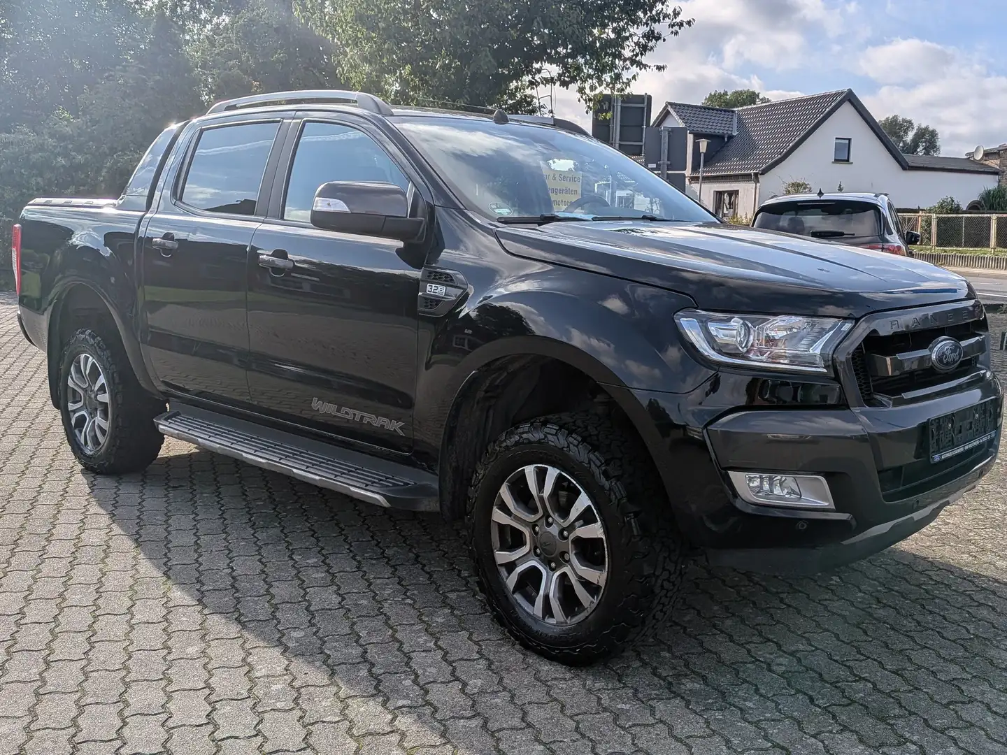 Ford Ranger Wildtrak 3.2 +Höherleg.+AT Reif.+AHK+CAM EXPORT Schwarz - 1