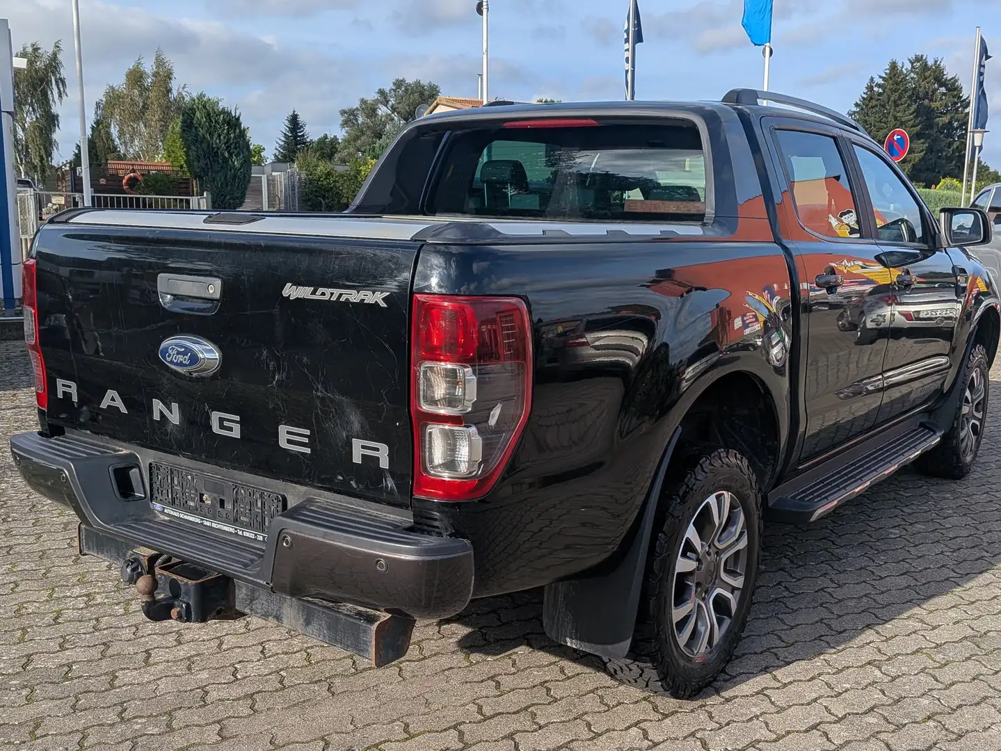 Ford Ranger Wildtrak 3.2 +Höherleg.+AT Reif.+AHK+CAM EXPORT Schwarz - 2